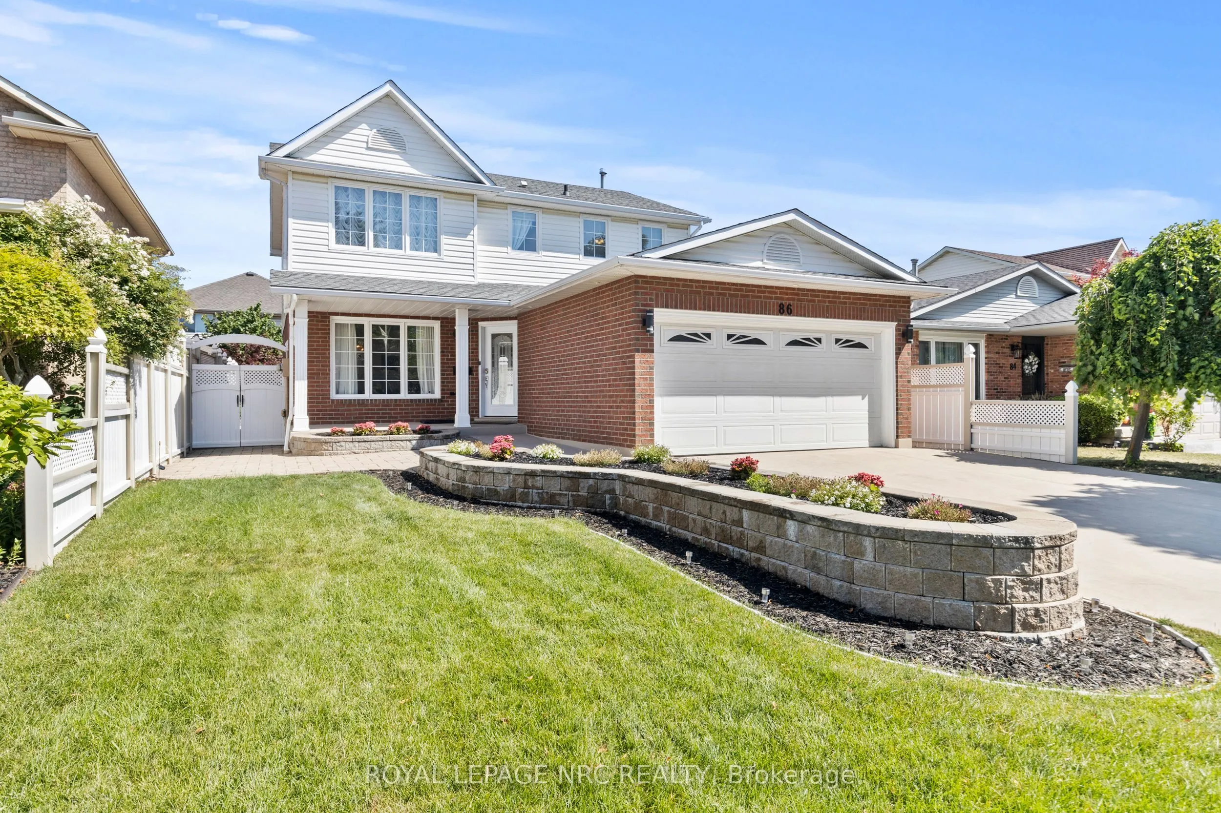 86 Huntington Lane