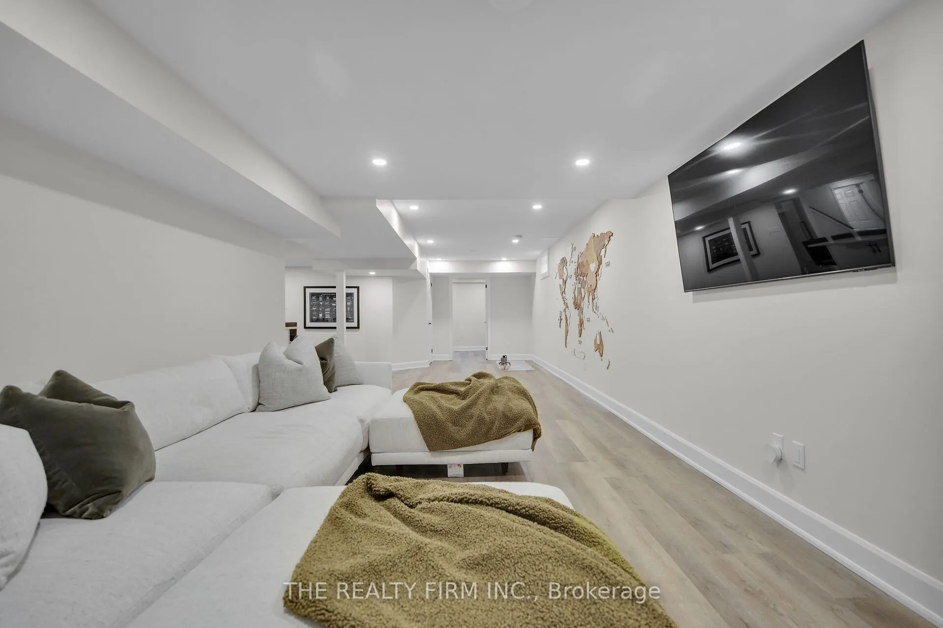 1601 Phillbrook Drive
