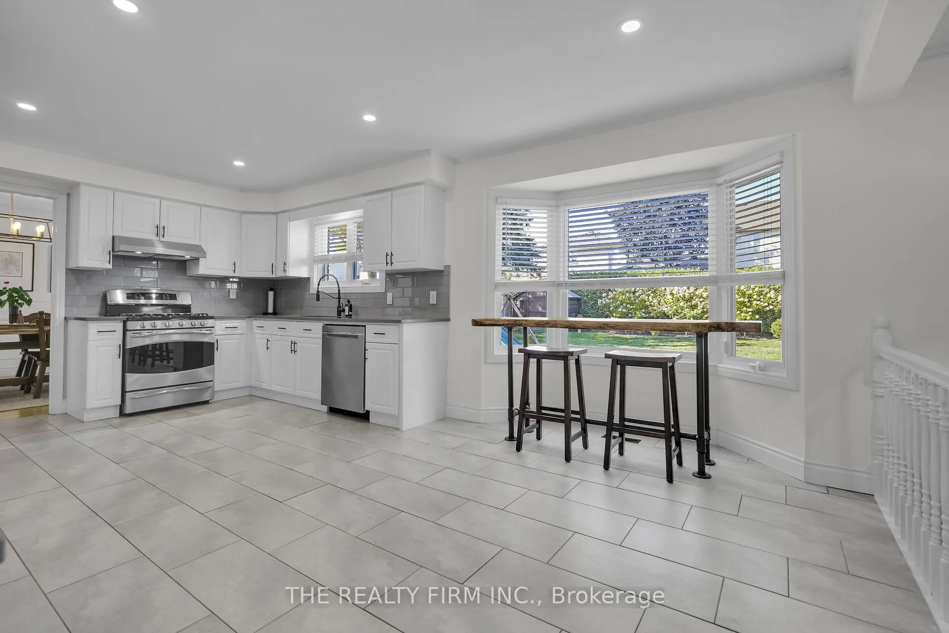 1601 Phillbrook Drive