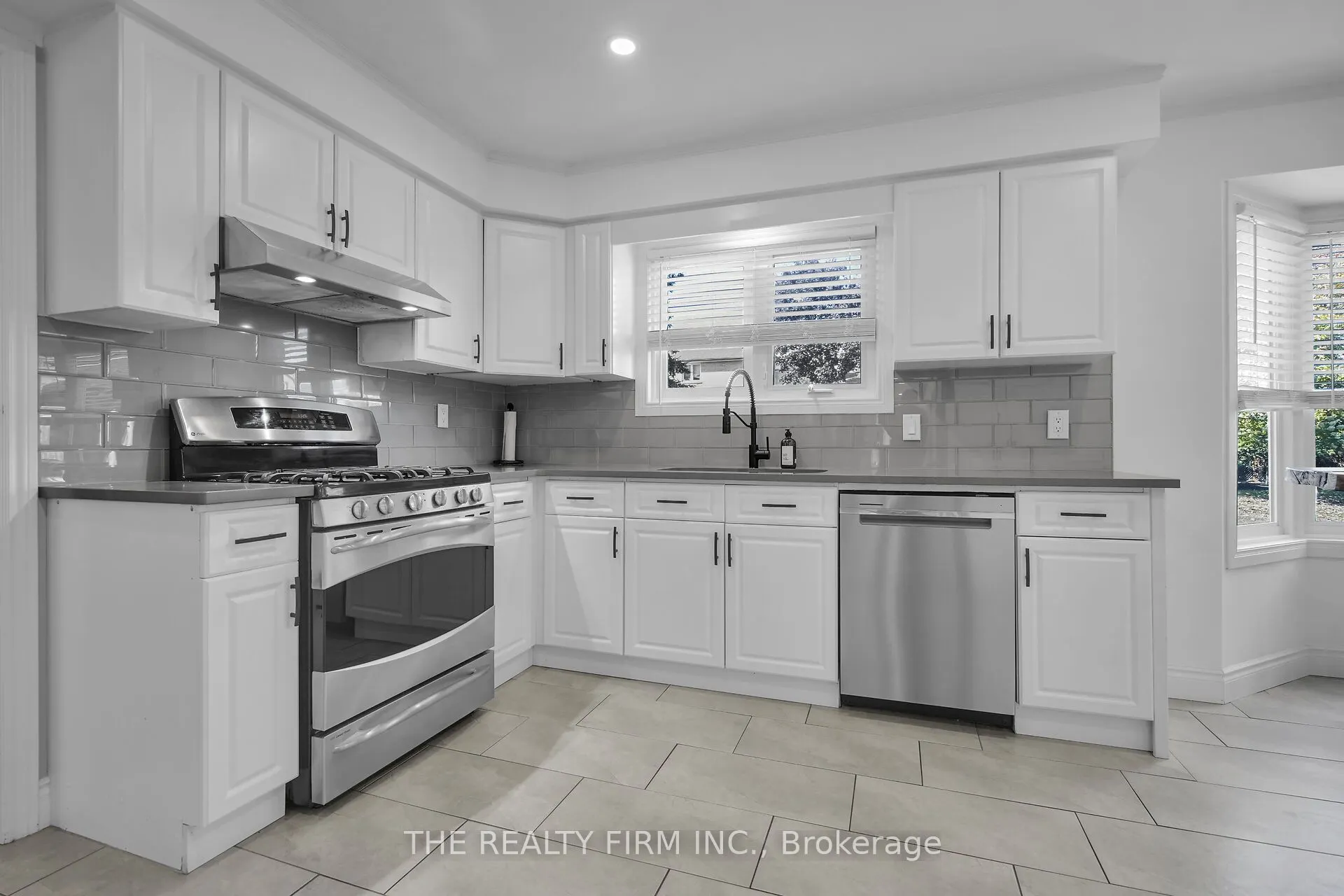 1601 Phillbrook Drive