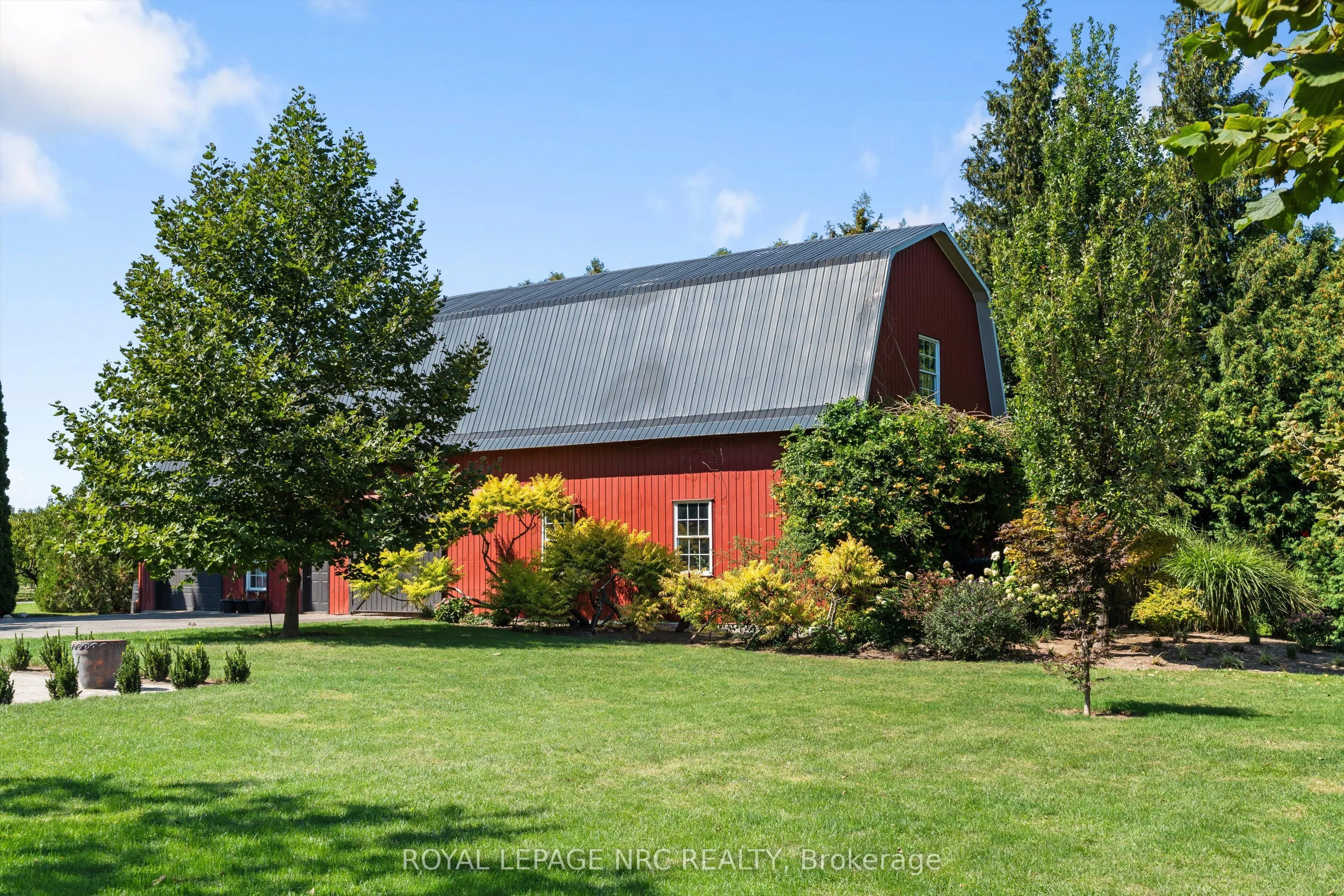 326 Lakeshore Road