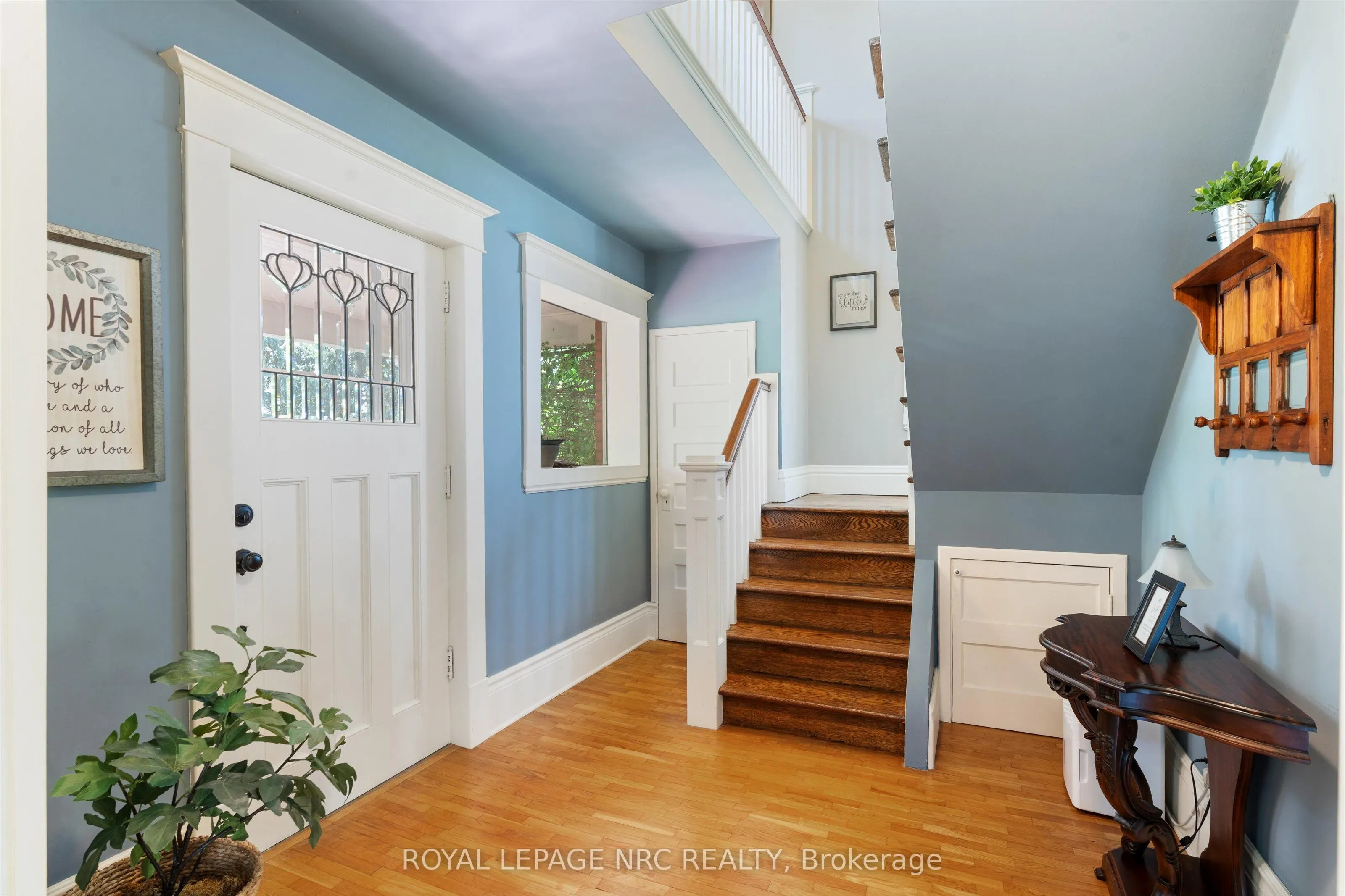 326 Lakeshore Road