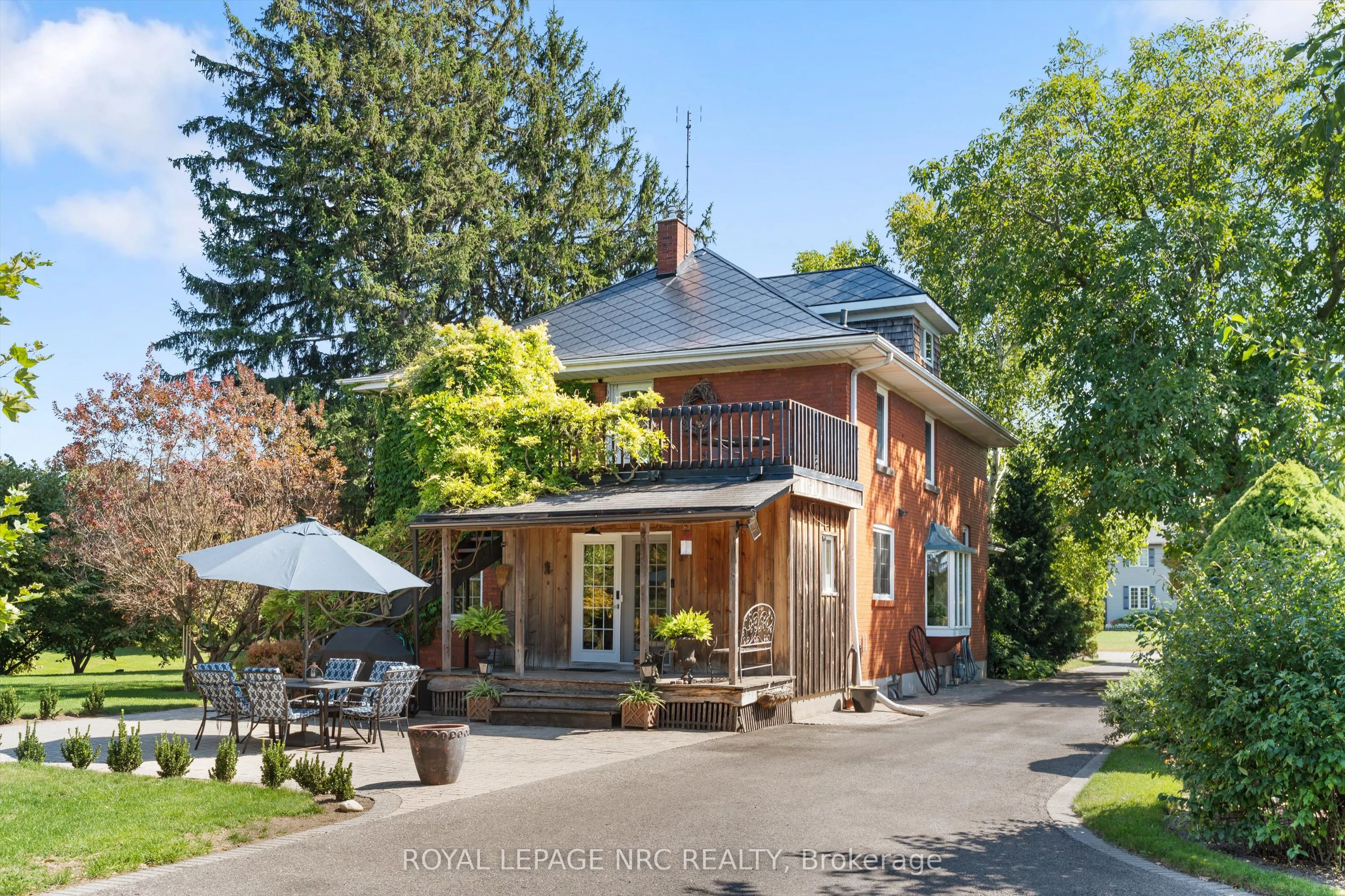 326 Lakeshore Road