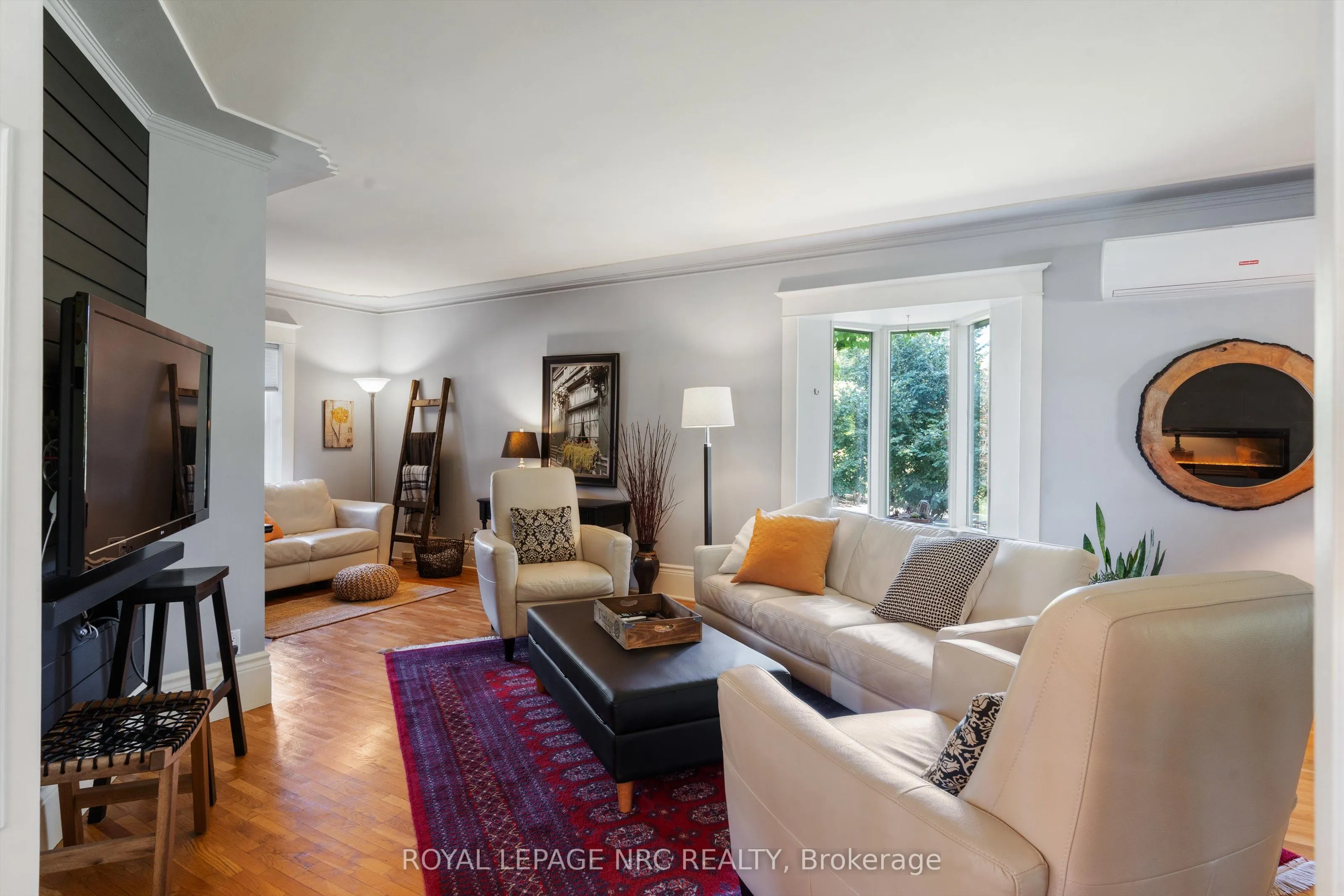 326 Lakeshore Road