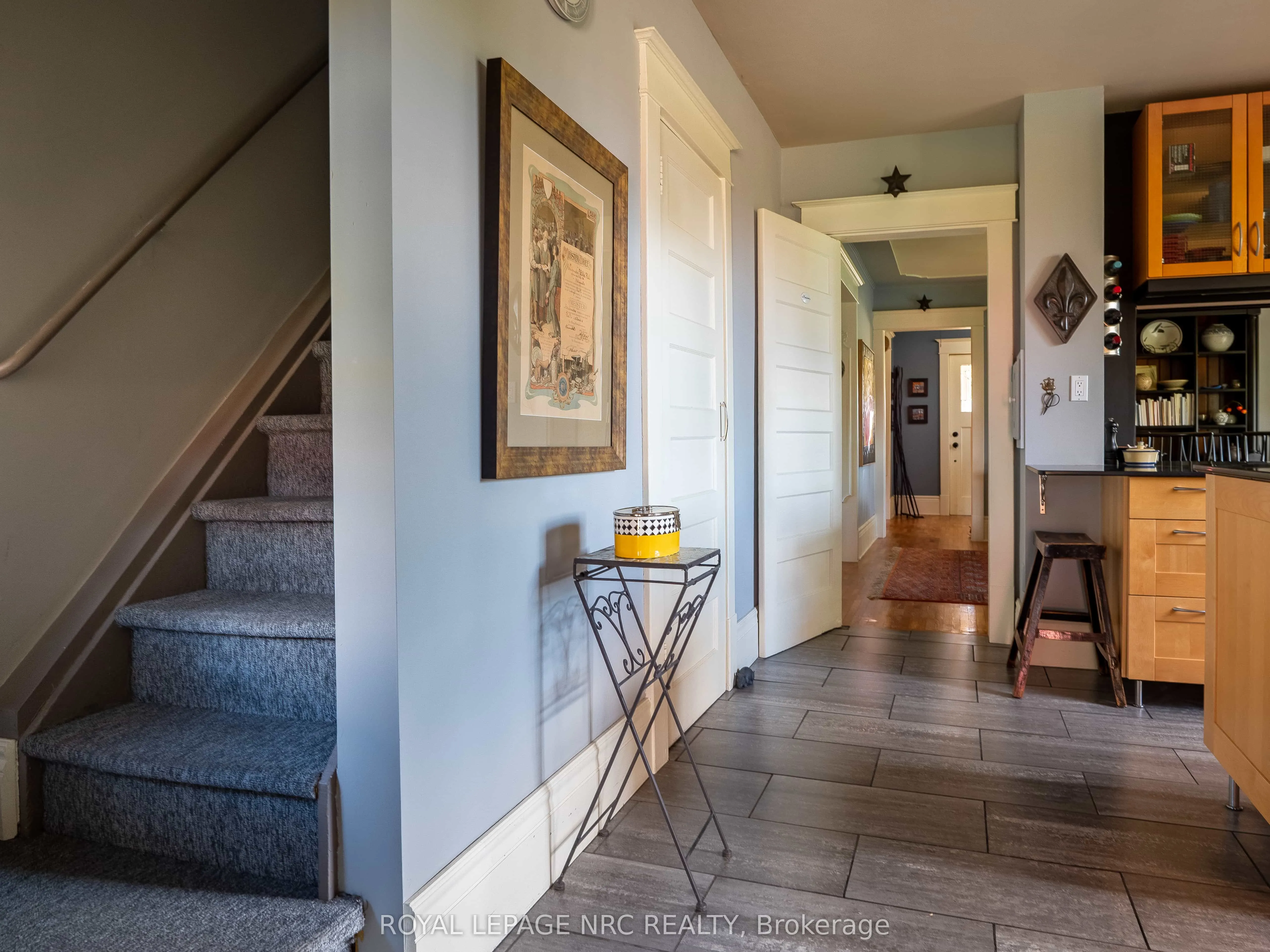 326 Lakeshore Road
