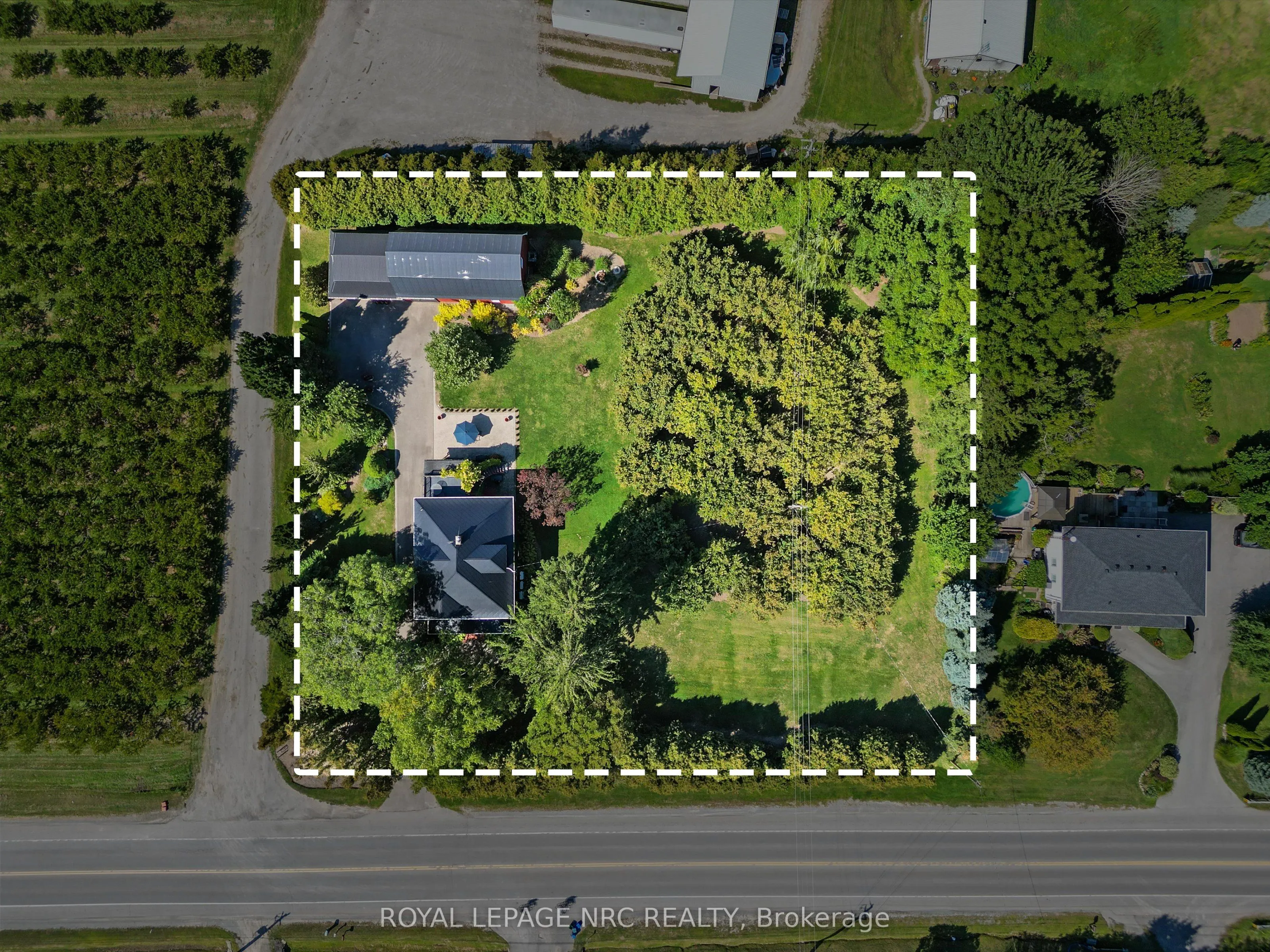 326 Lakeshore Road