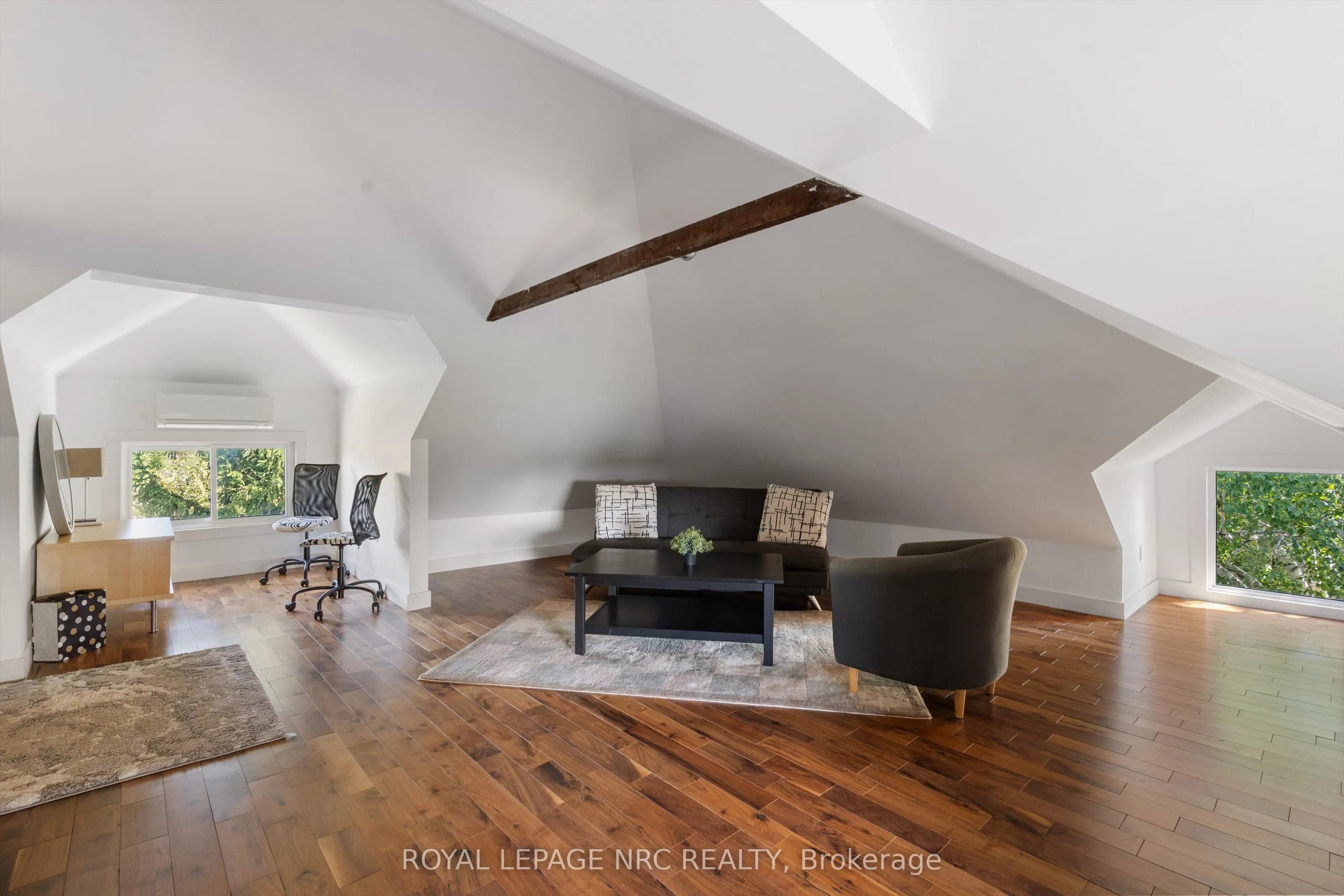 326 Lakeshore Road