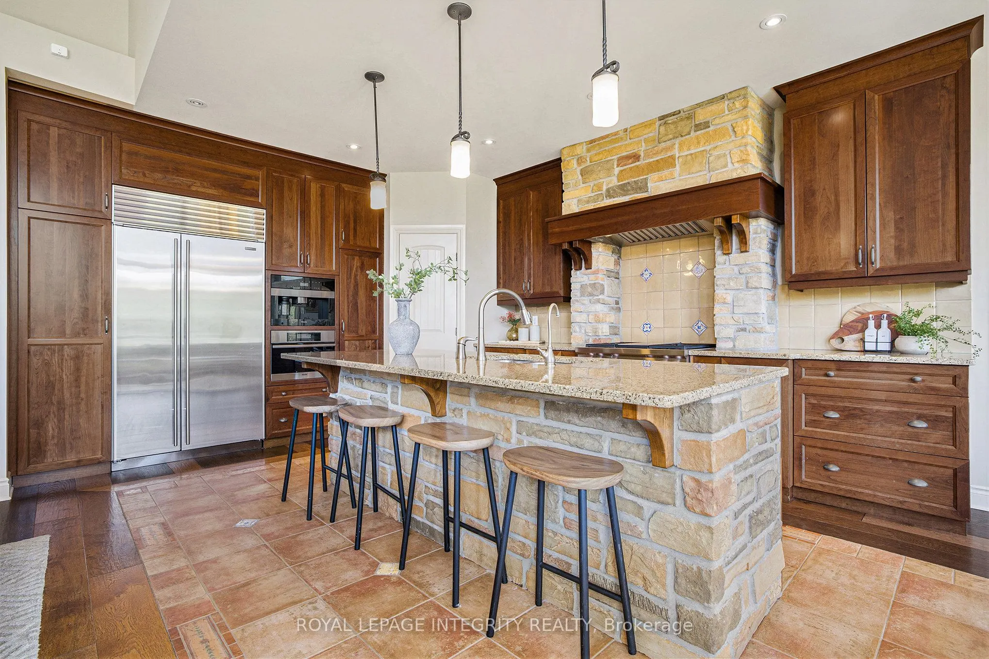 5844 Longhearth Way