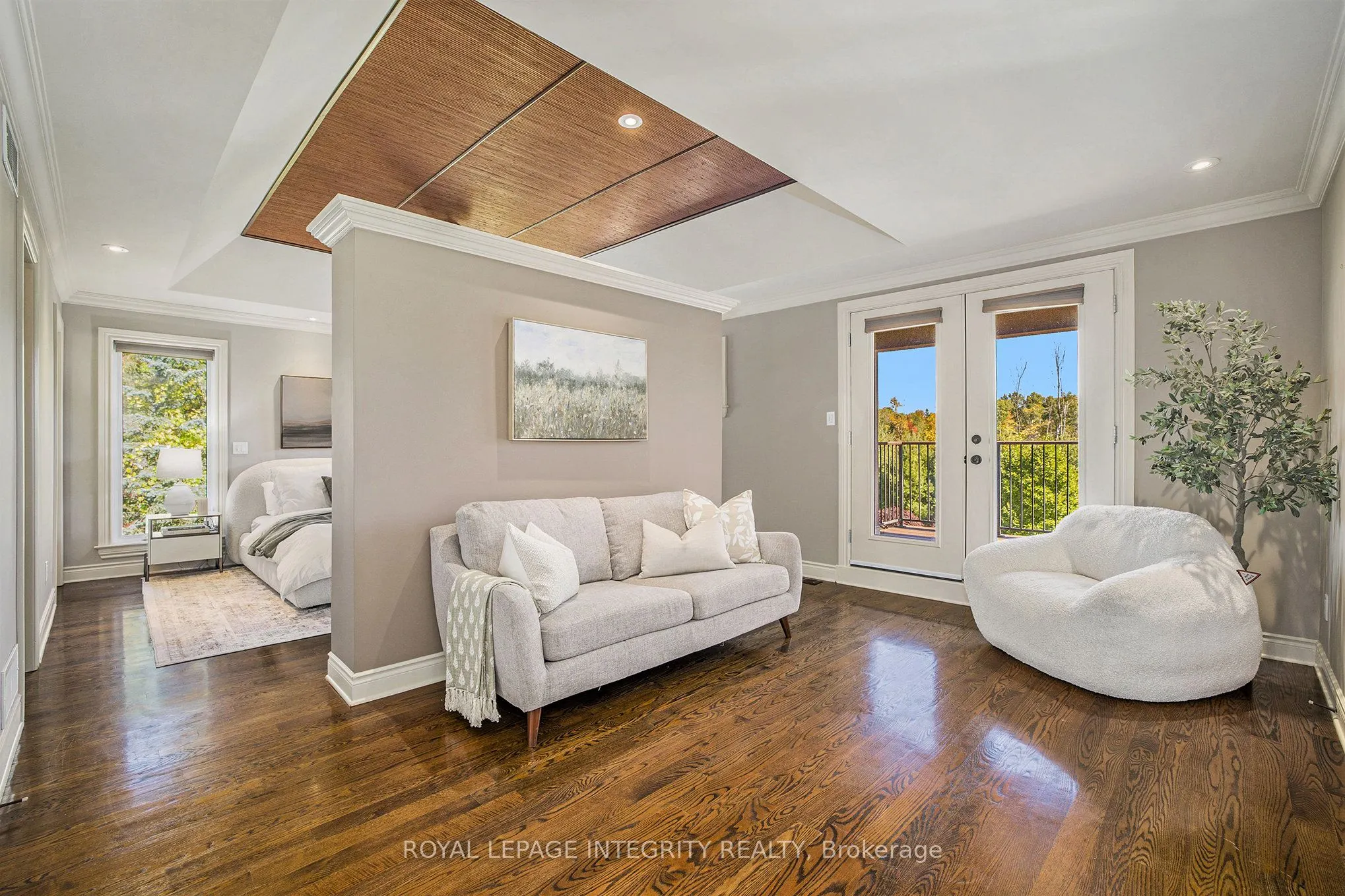 5844 Longhearth Way