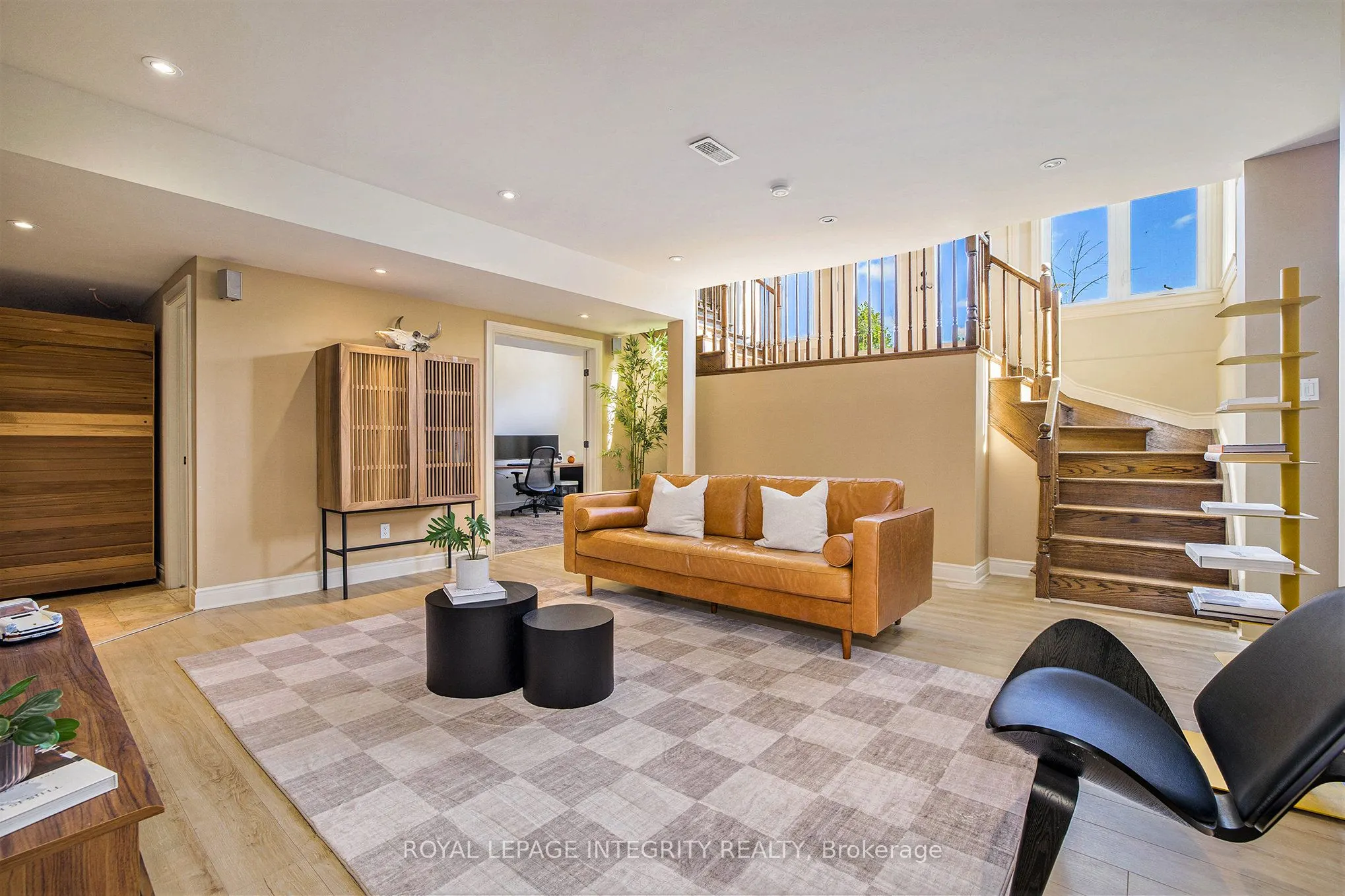 5844 Longhearth Way