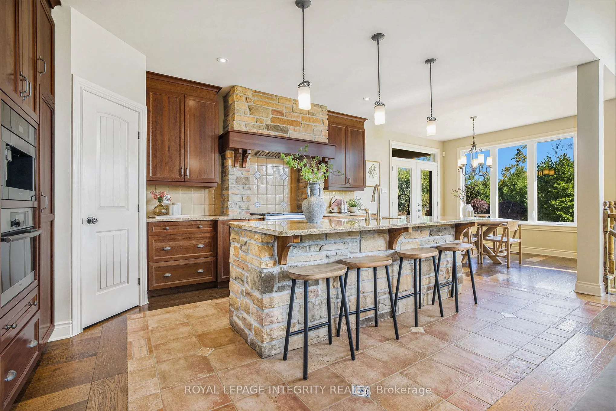 5844 Longhearth Way