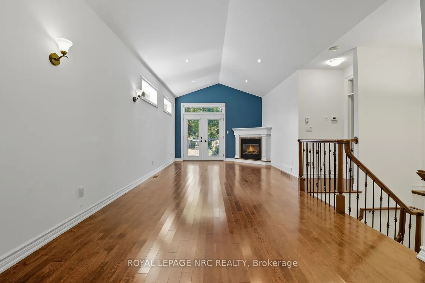 409 Niagara Street, #14