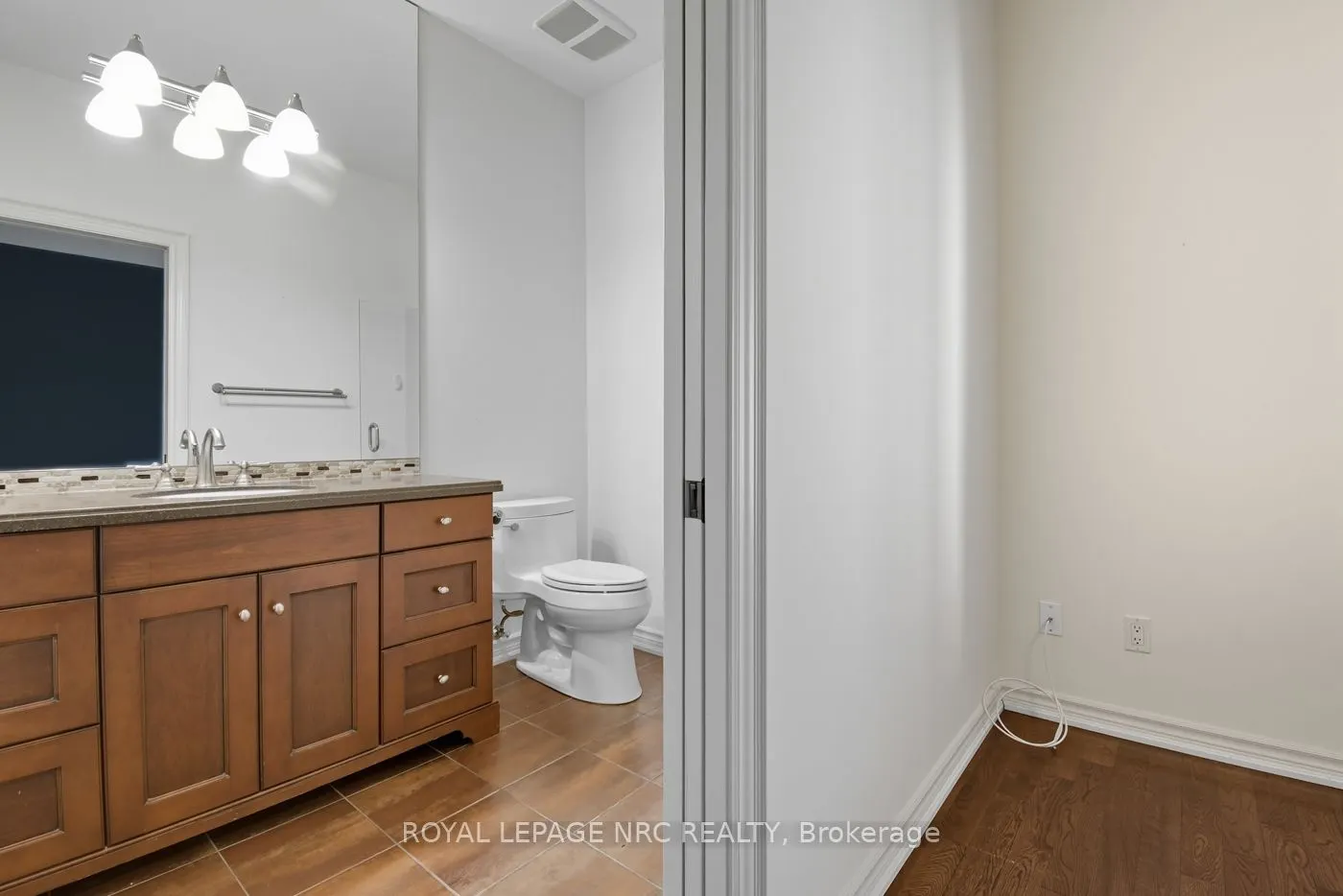 409 Niagara Street, #14