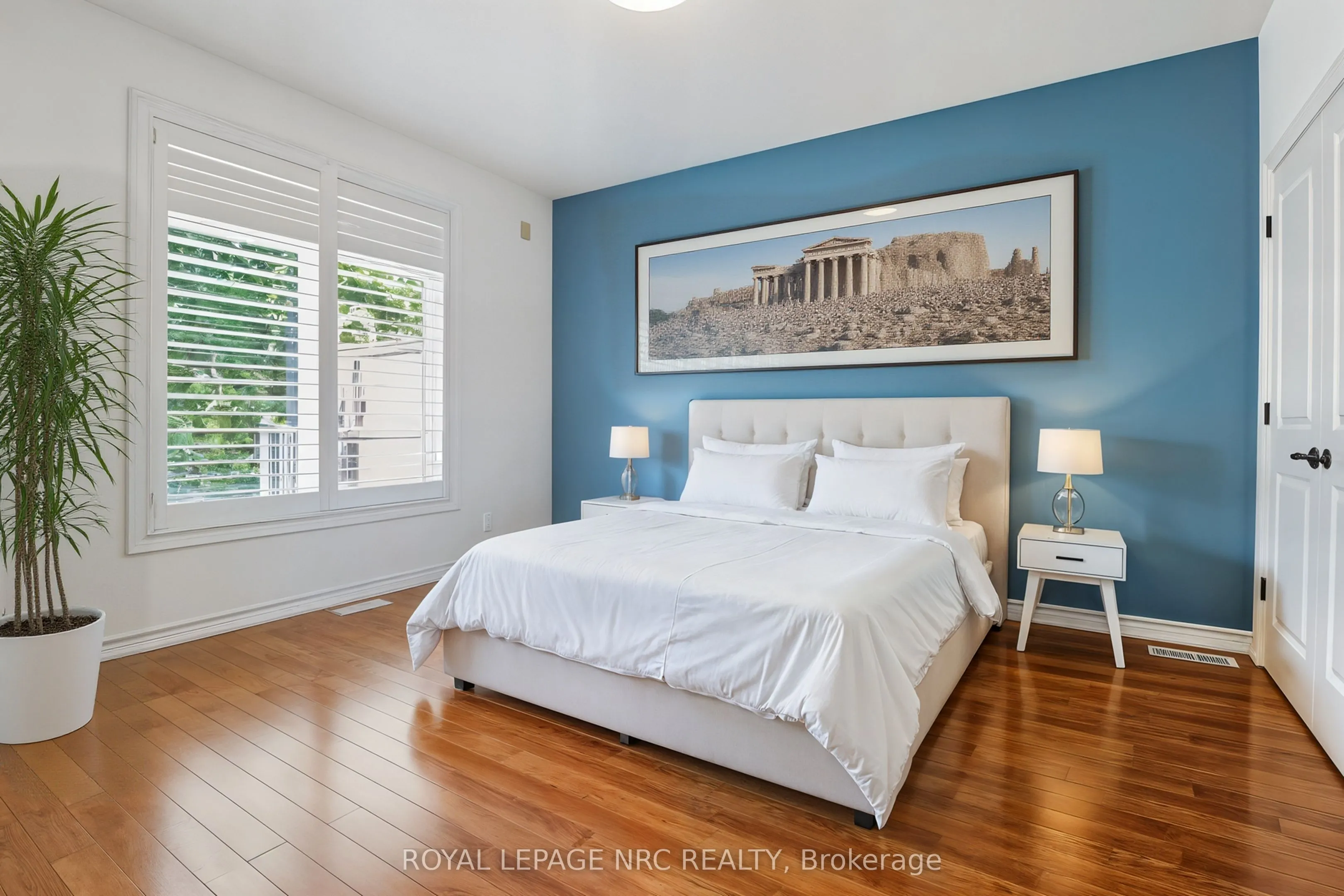 409 Niagara Street, #14
