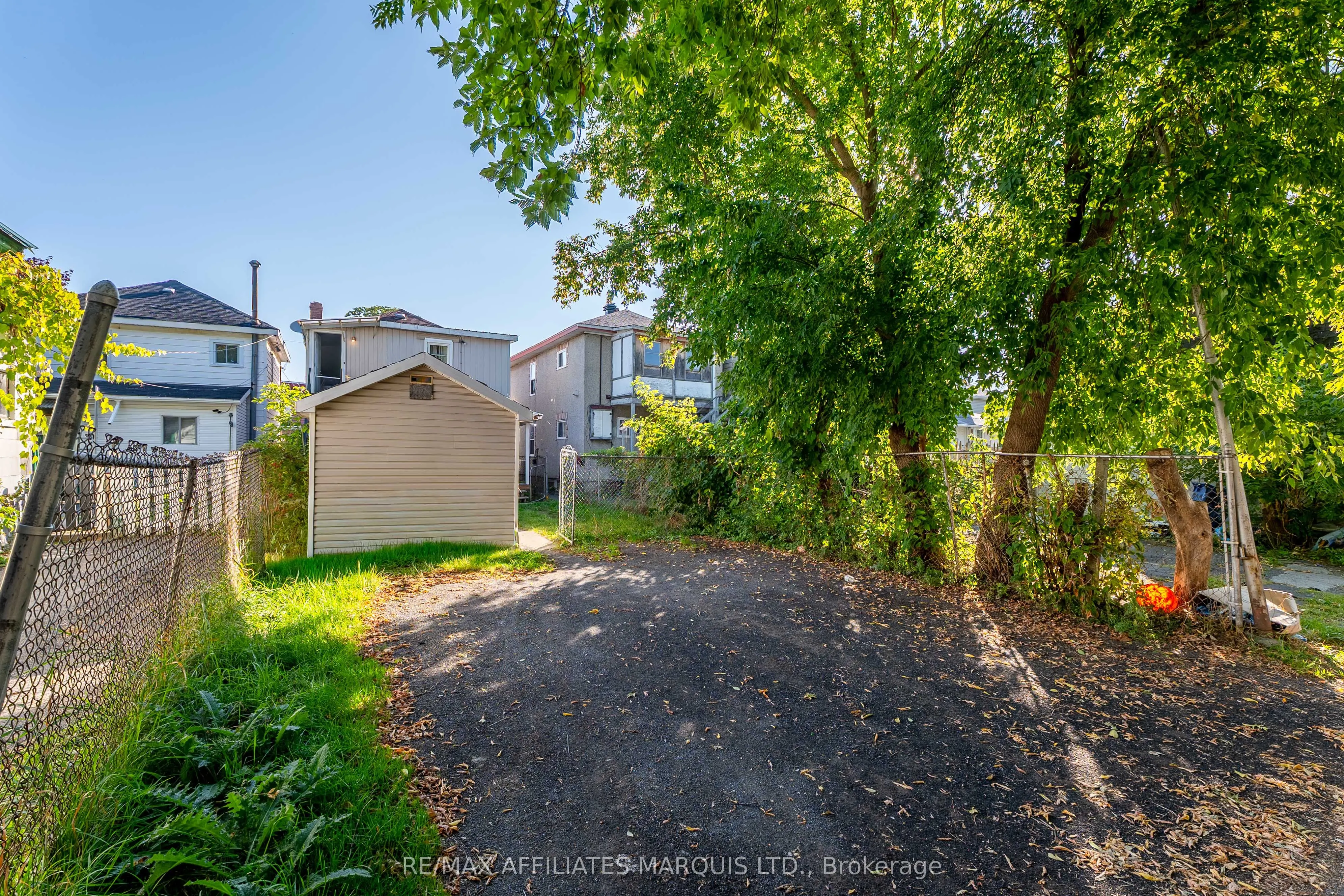 212 Guy Street