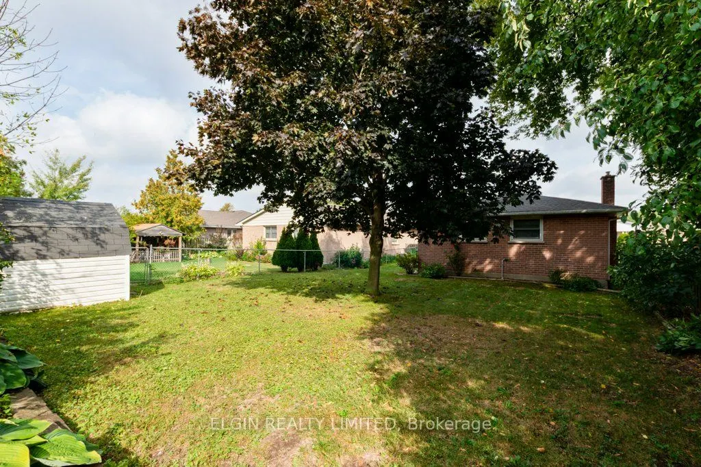 20 Farmington Drive