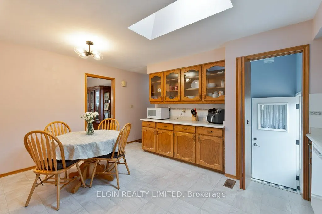20 Farmington Drive