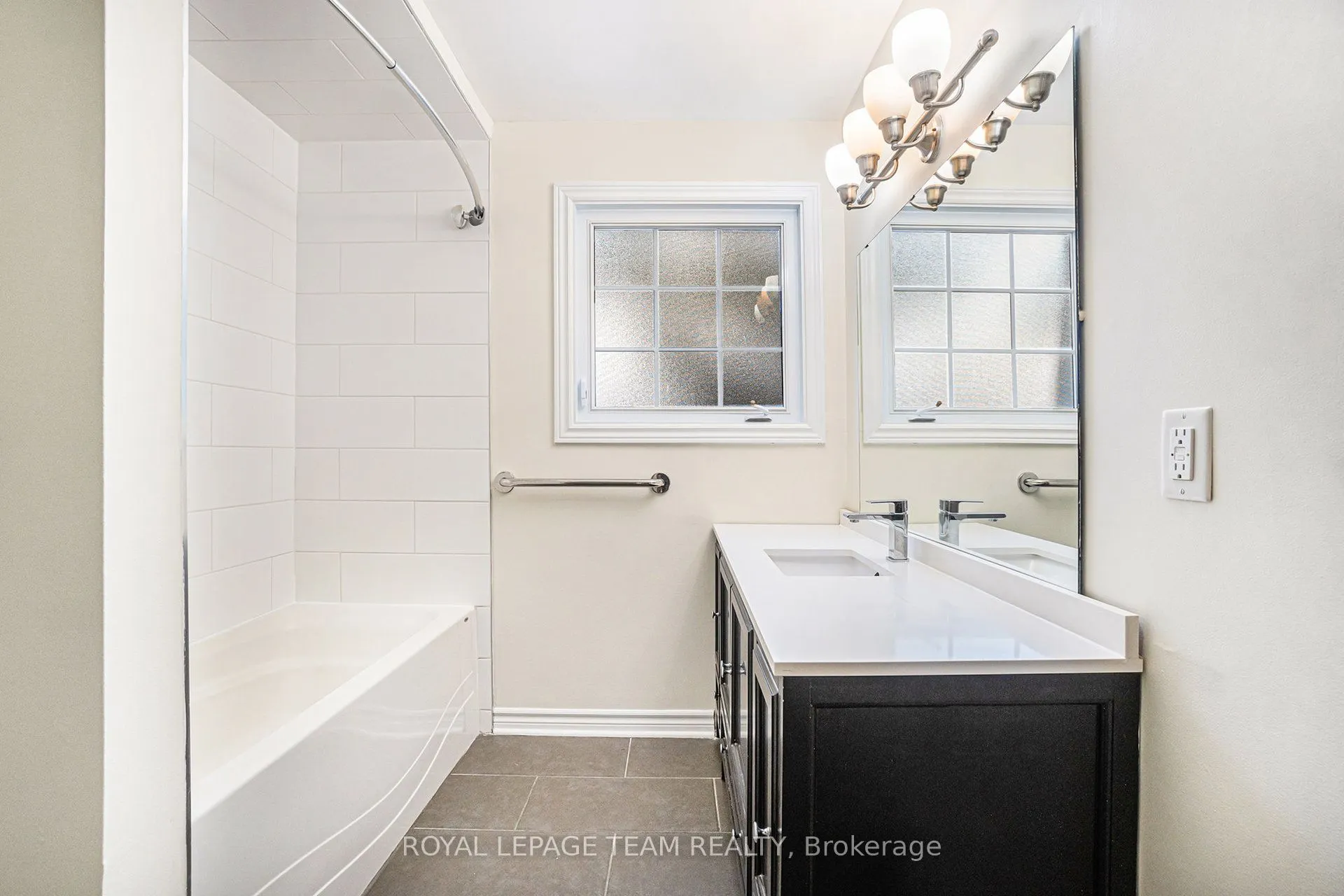 440 Kintyre Private, #218