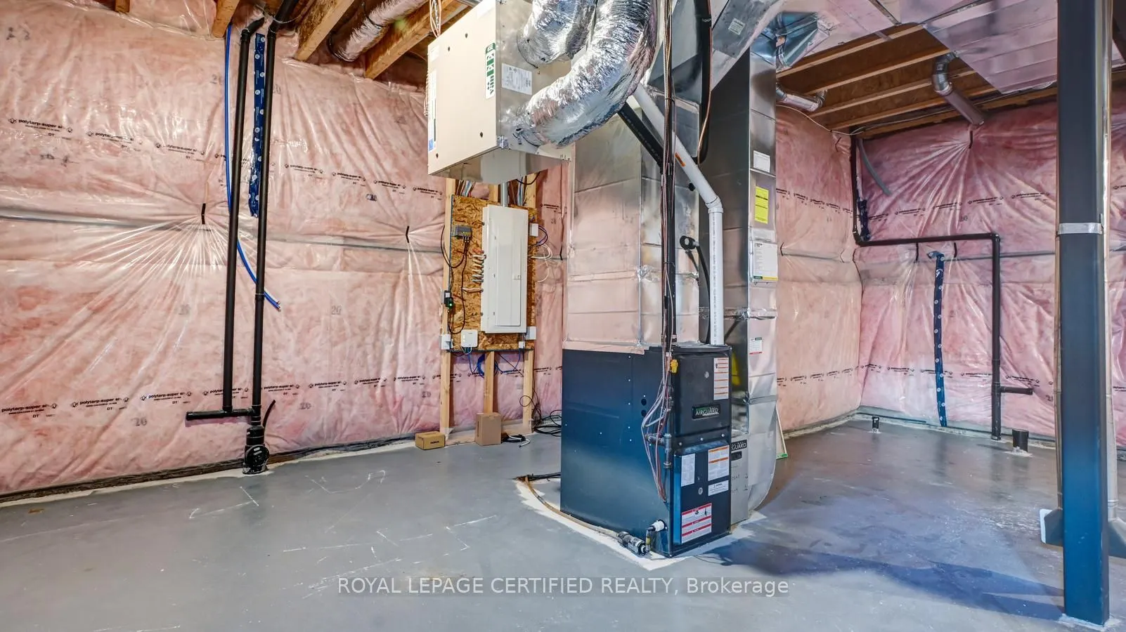 33 Robbins Ridge E