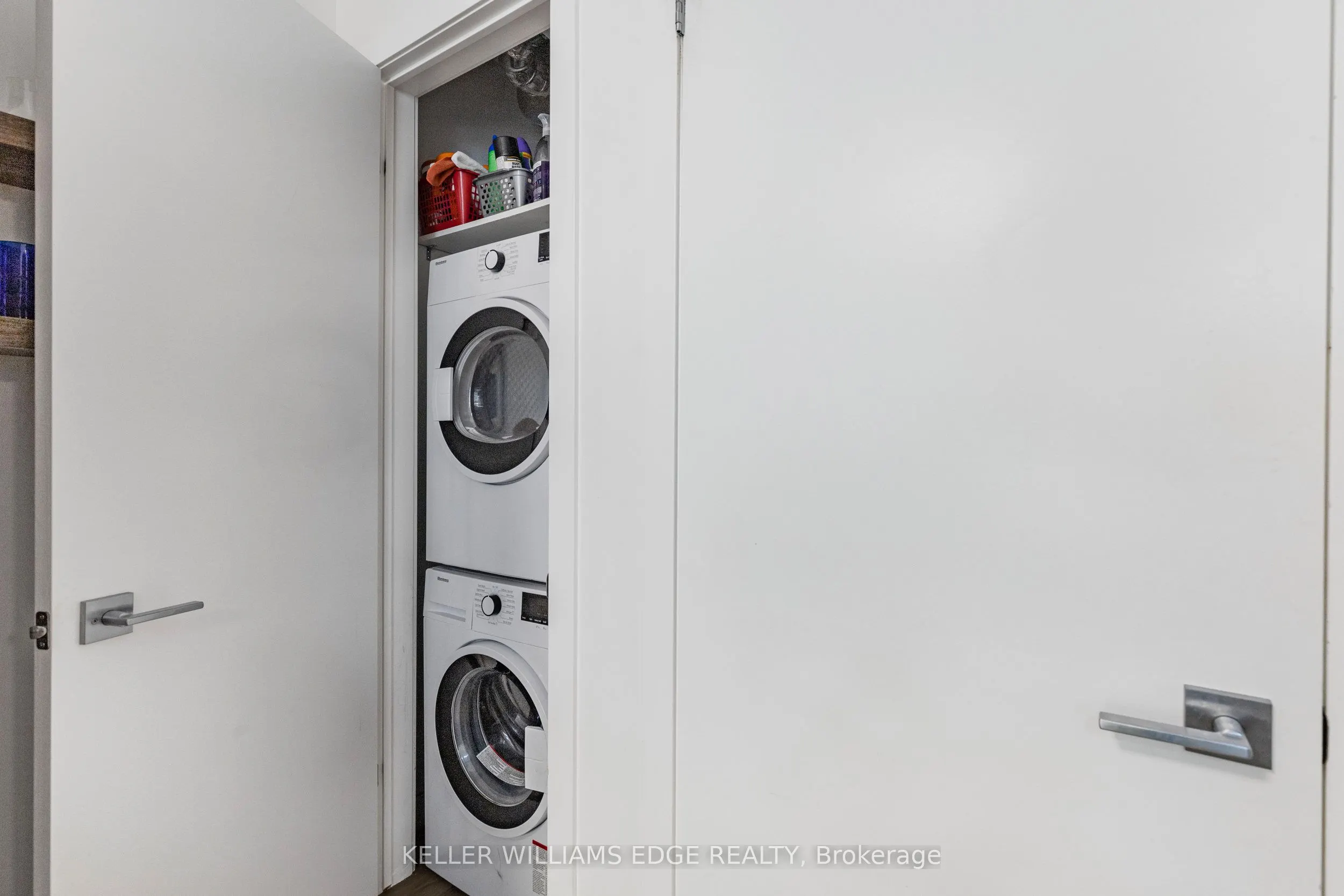 455 Charlton Avenue E, #401