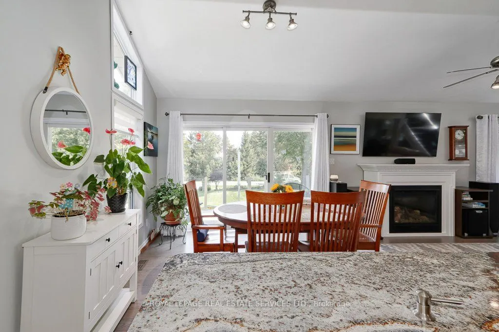 142 Lakeshore Road S