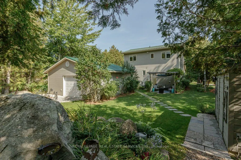 142 Lakeshore Road S