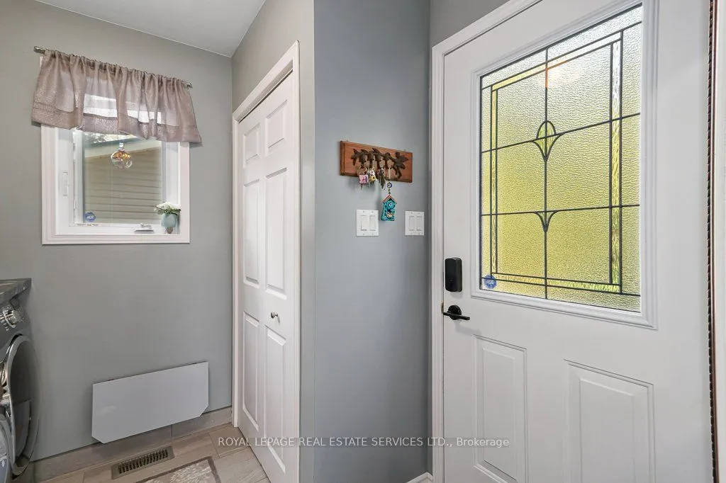 142 Lakeshore Road S