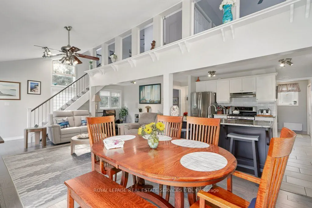 142 Lakeshore Road S