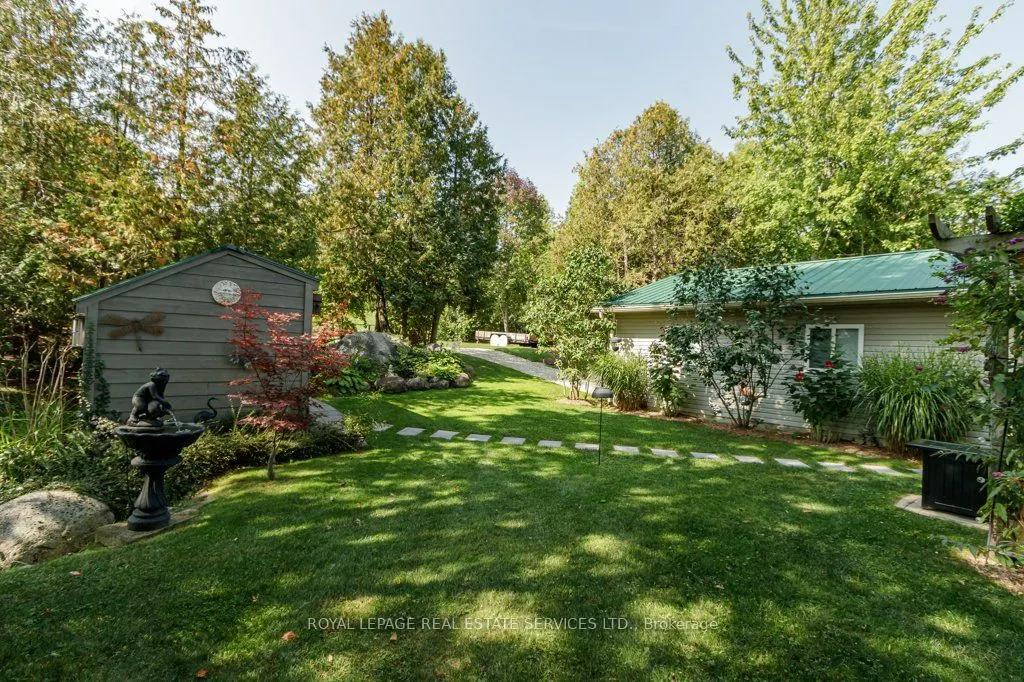 142 Lakeshore Road S