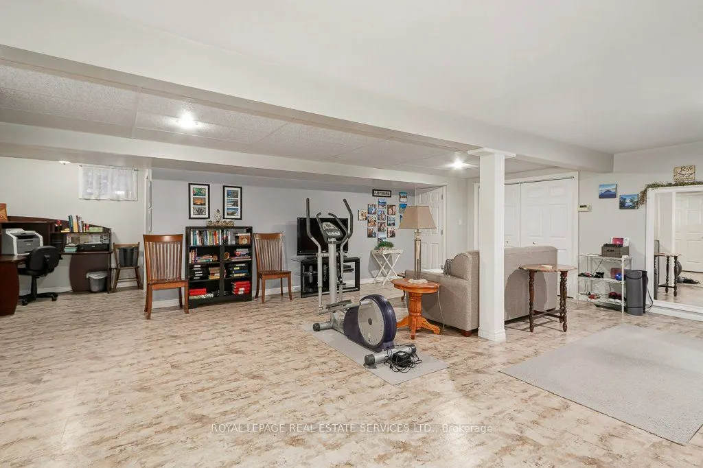 142 Lakeshore Road S