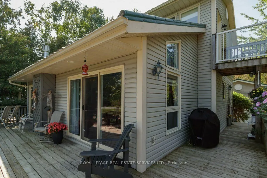 142 Lakeshore Road S