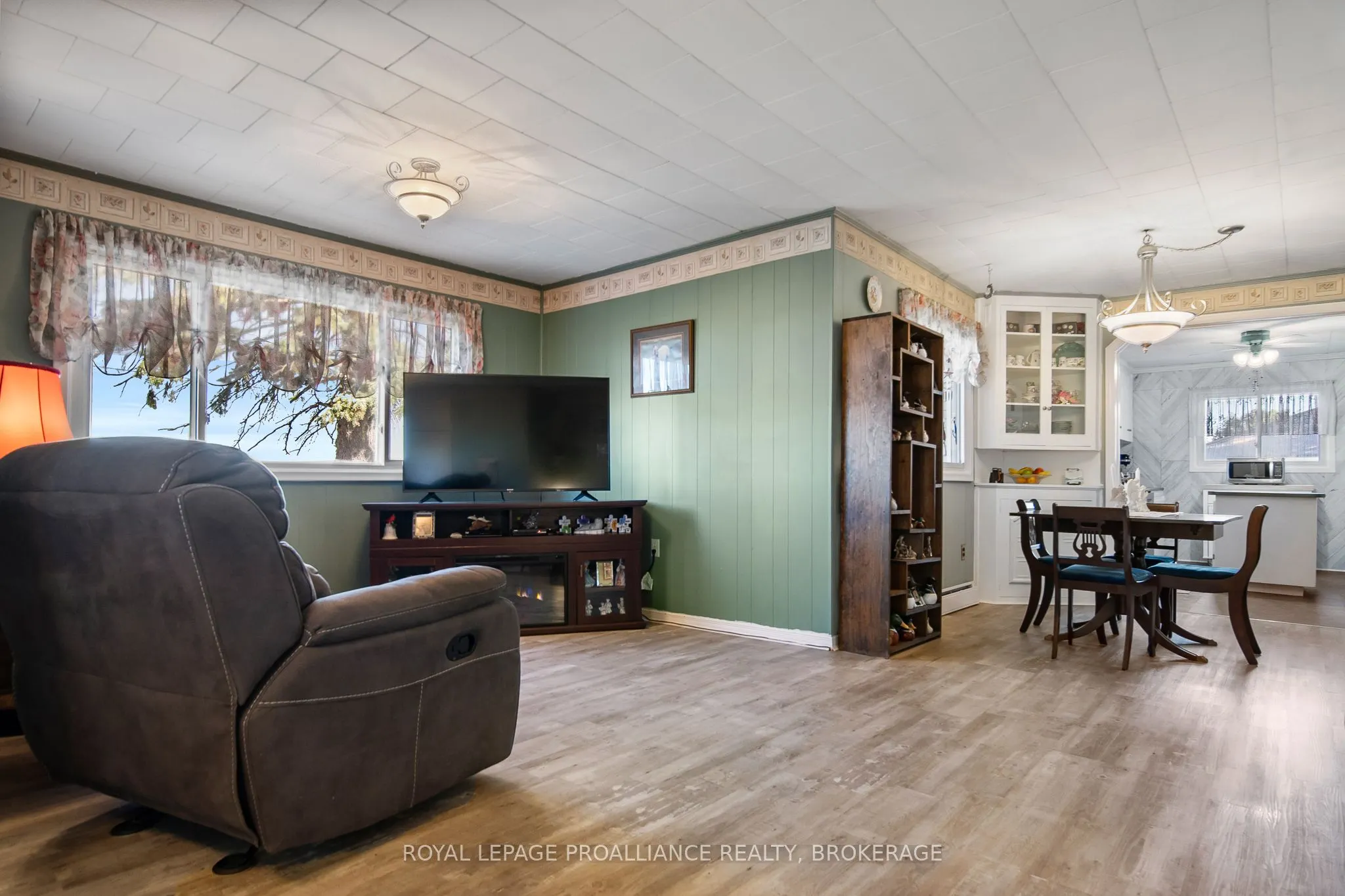 2292 Mcintyre Road
