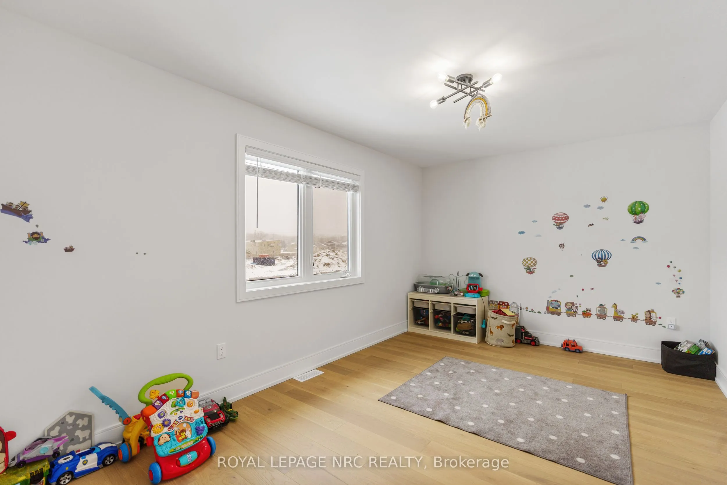 7386 Splendour Drive