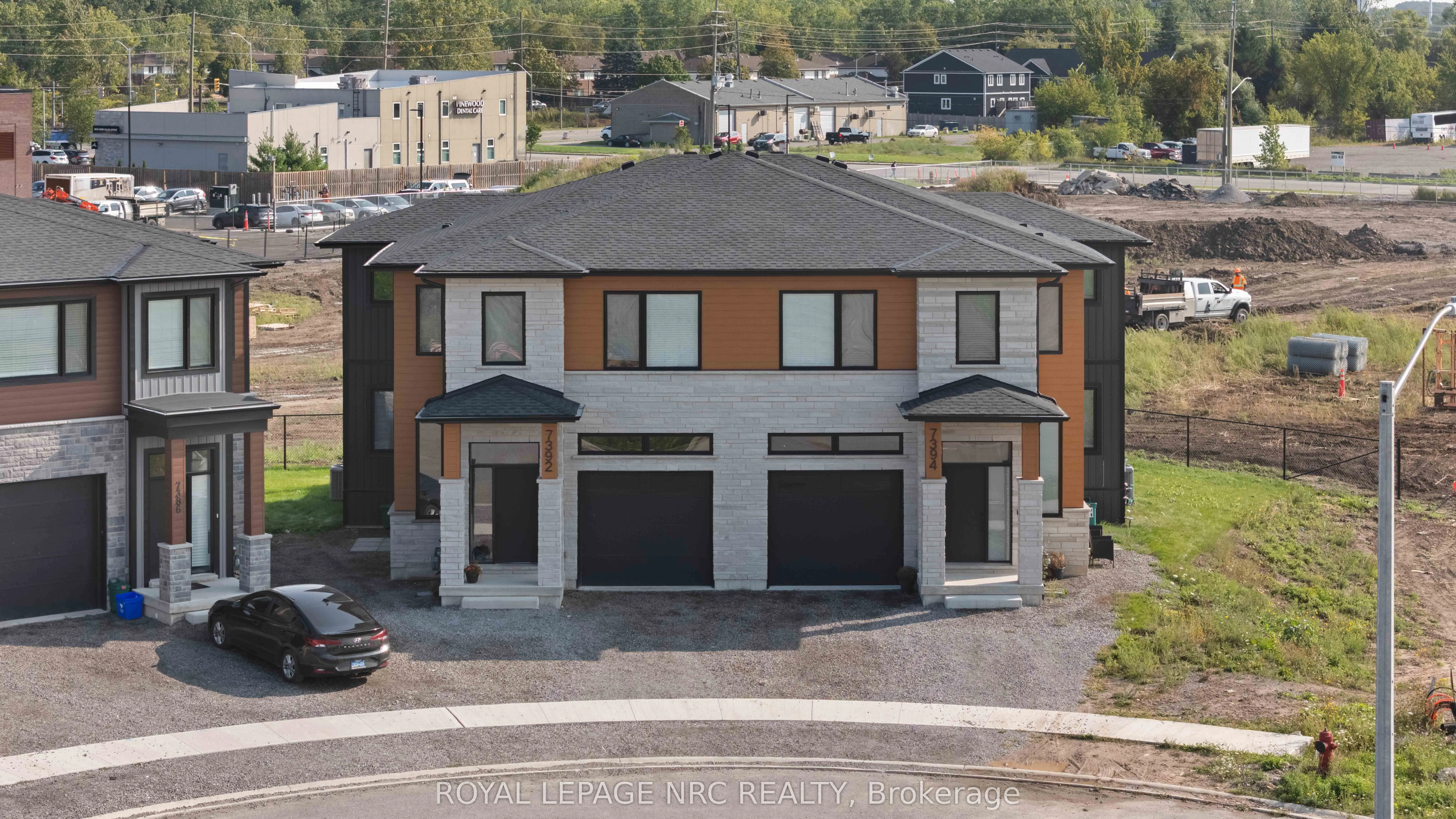 7392 Splendour Drive