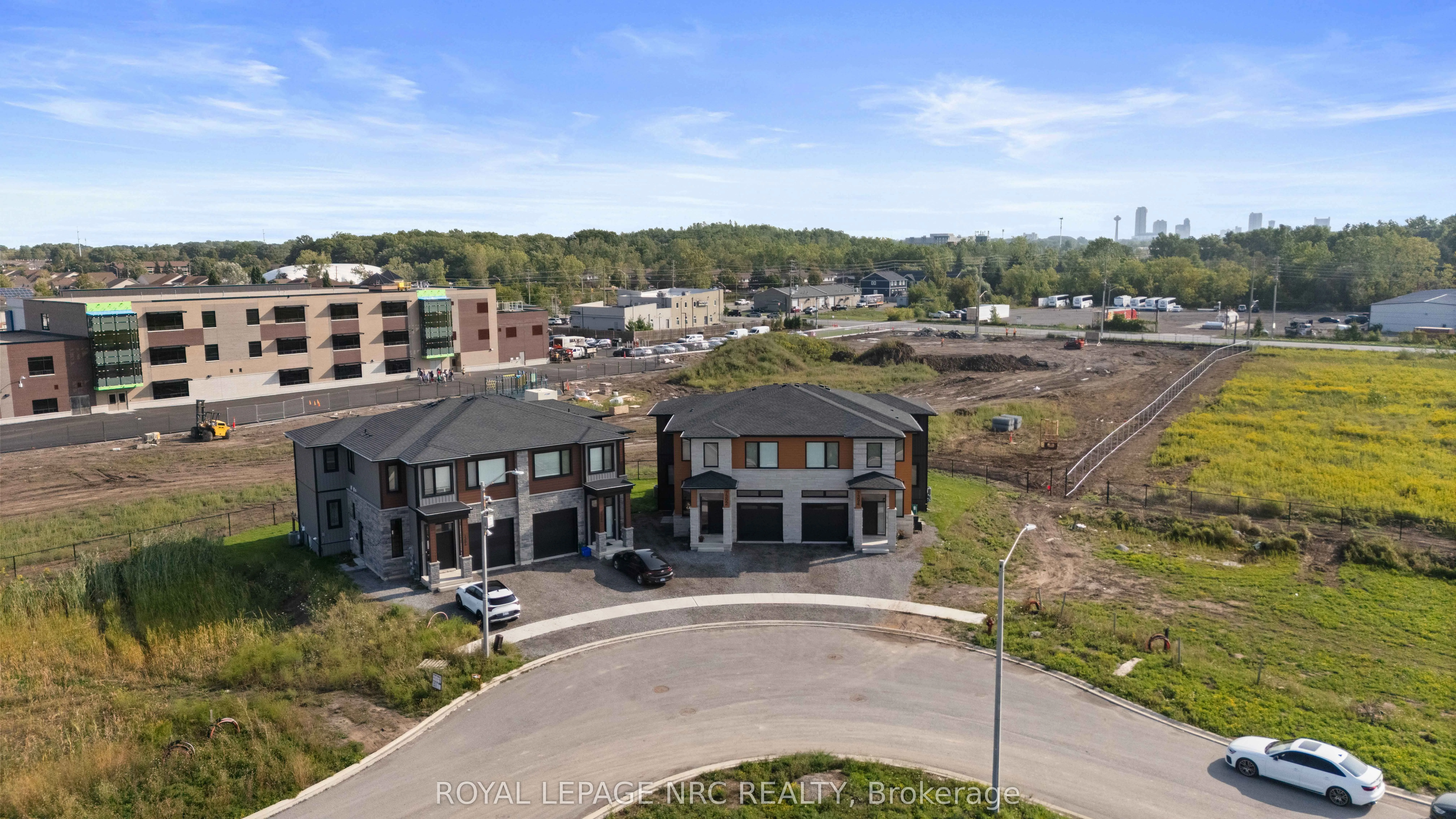 7392 Splendour Drive