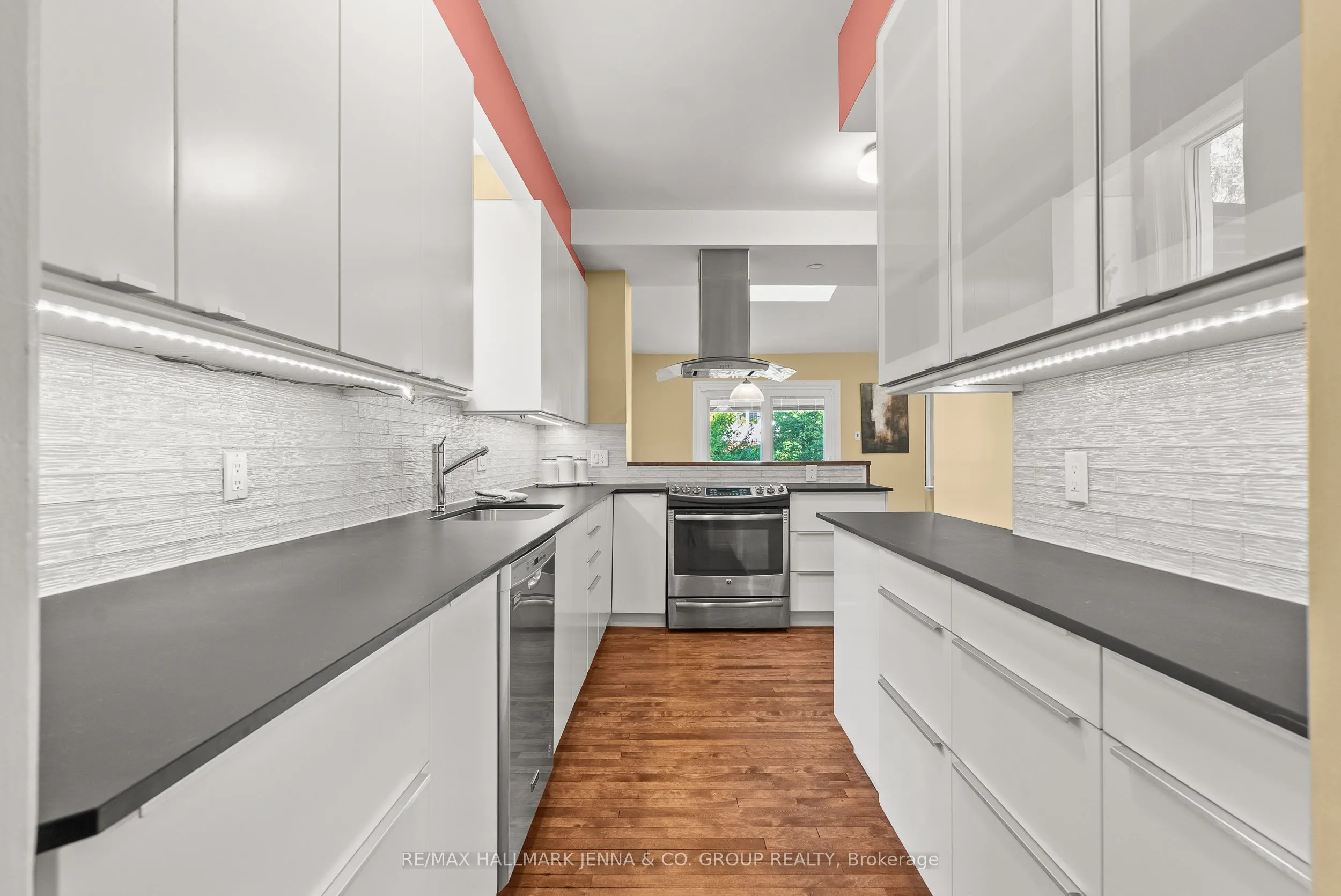 213 Glebe Avenue