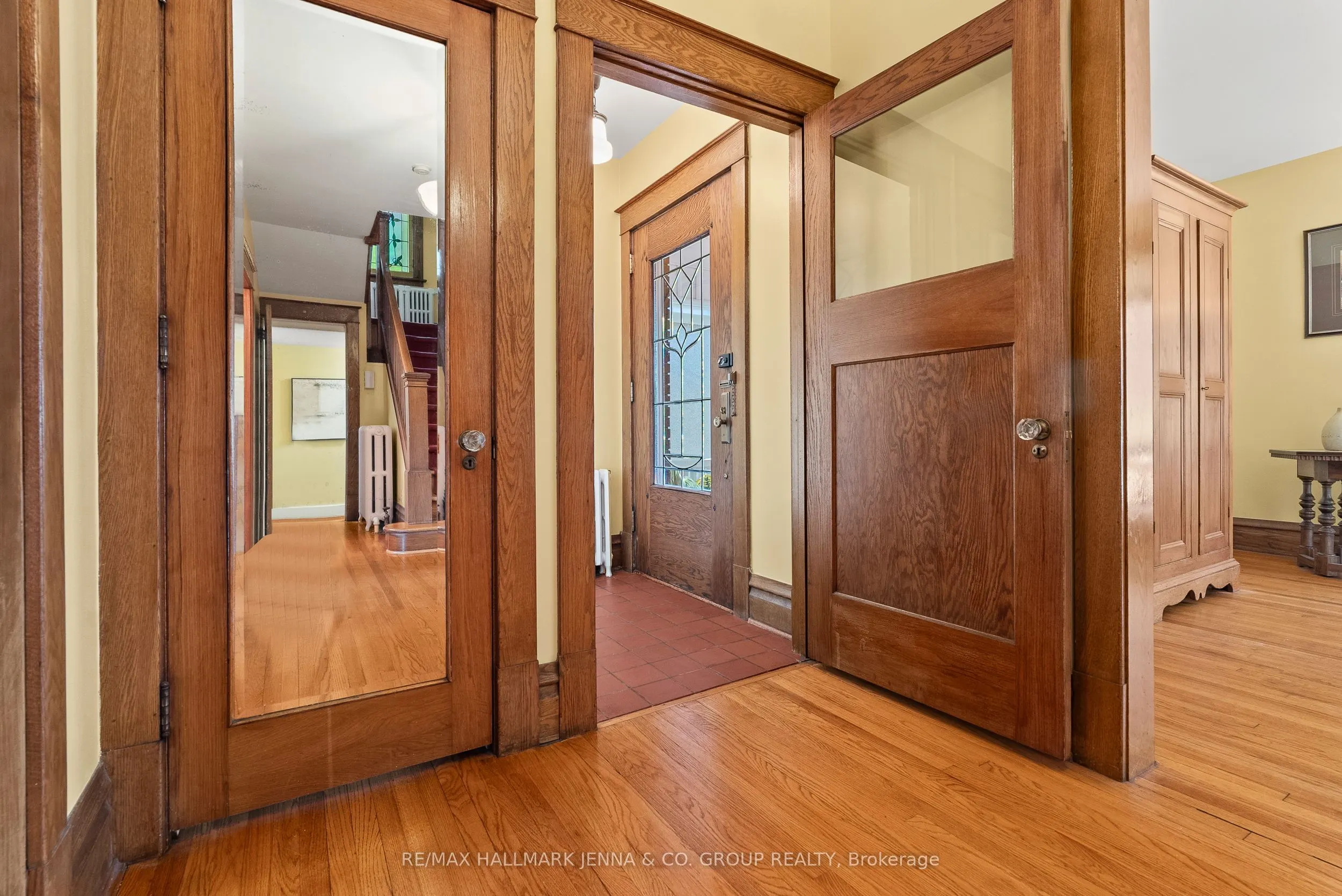 213 Glebe Avenue