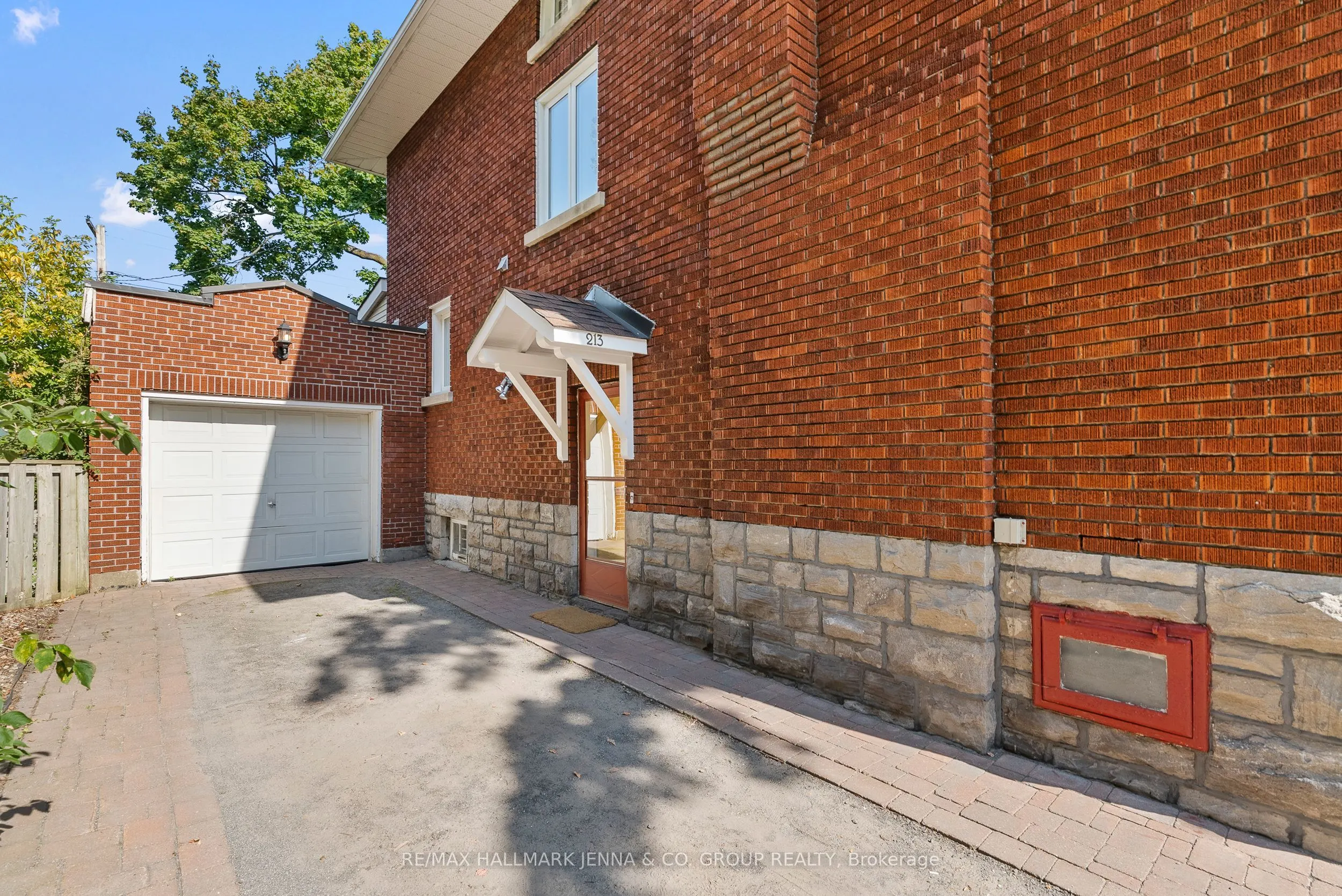 213 Glebe Avenue
