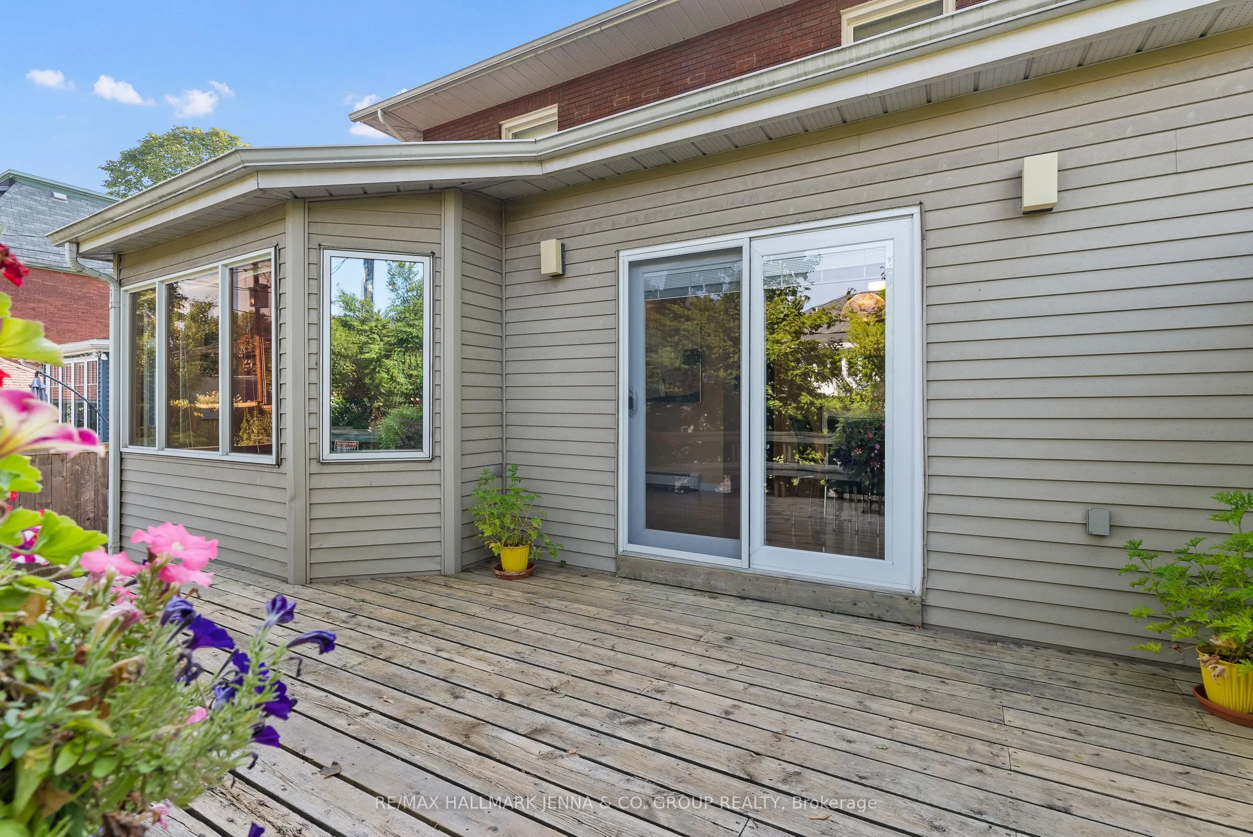213 Glebe Avenue