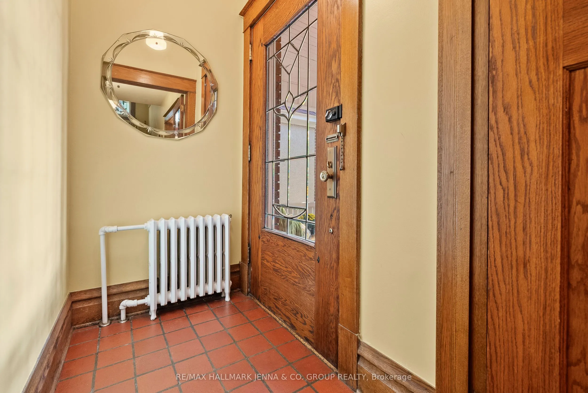 213 Glebe Avenue