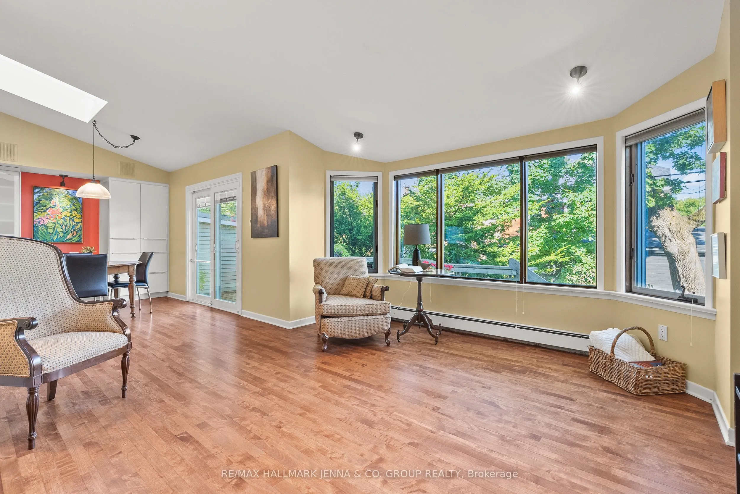 213 Glebe Avenue