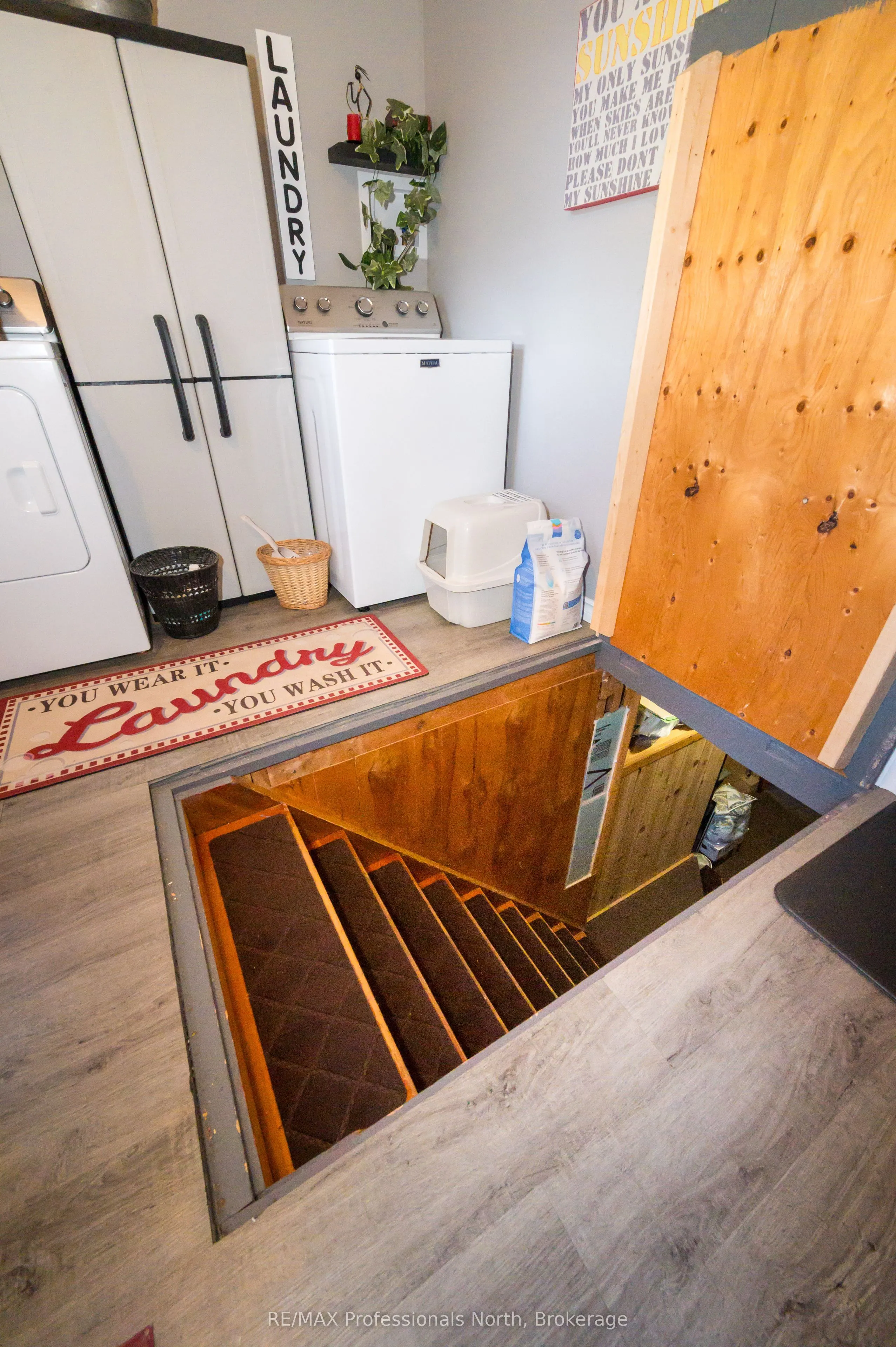 32 Bethune Road S