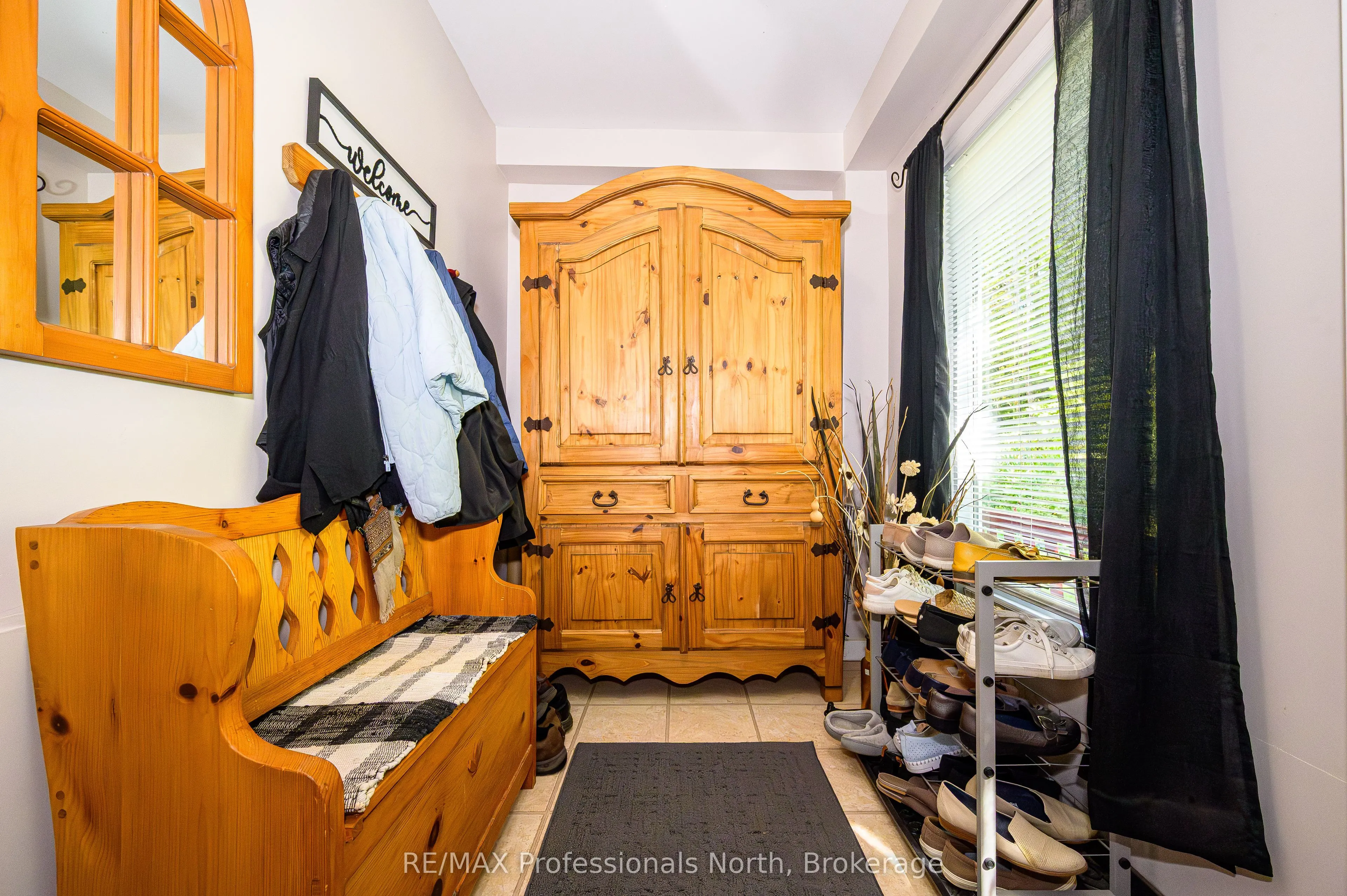 32 Bethune Road S