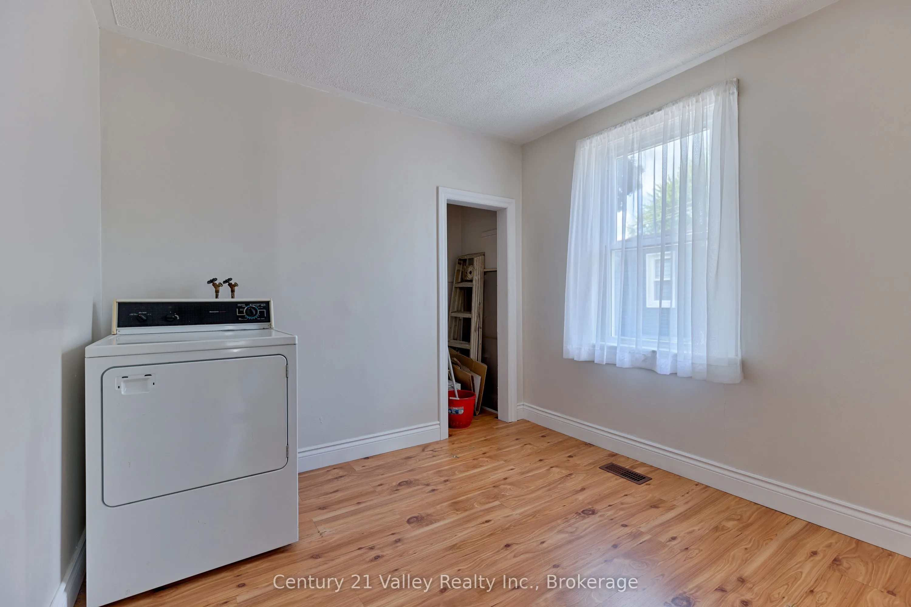 347 Joffre Avenue