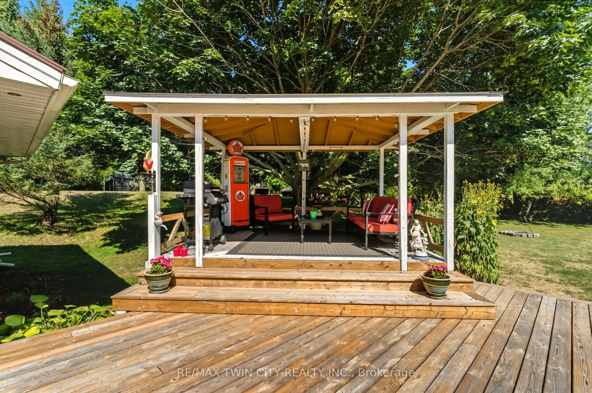 394 Bishopgate Road