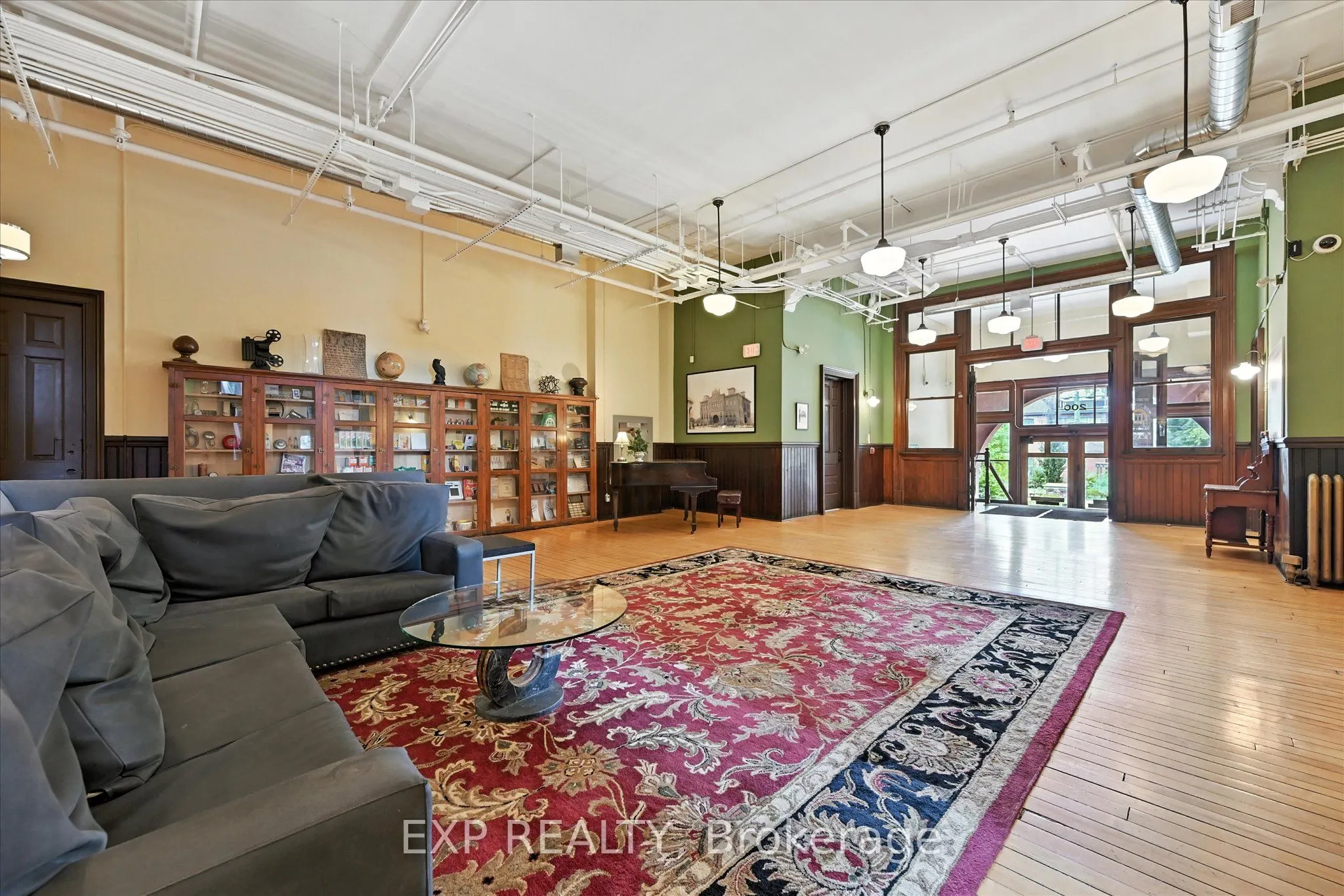 200 Stinson Street, #204