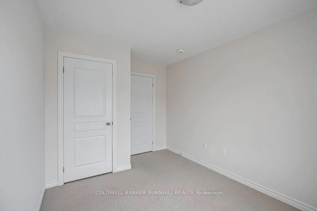 8 Hiscott Drive