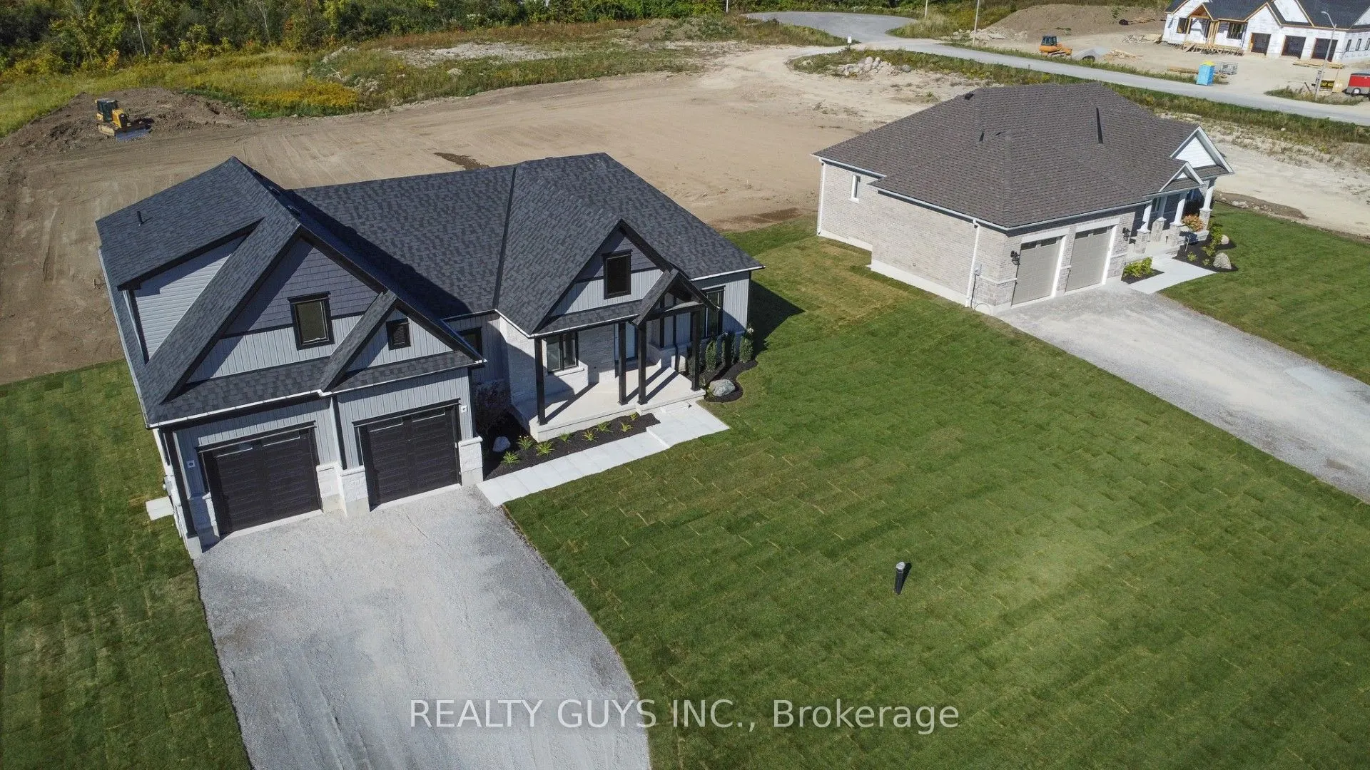 2412 GWENDOLYN Court