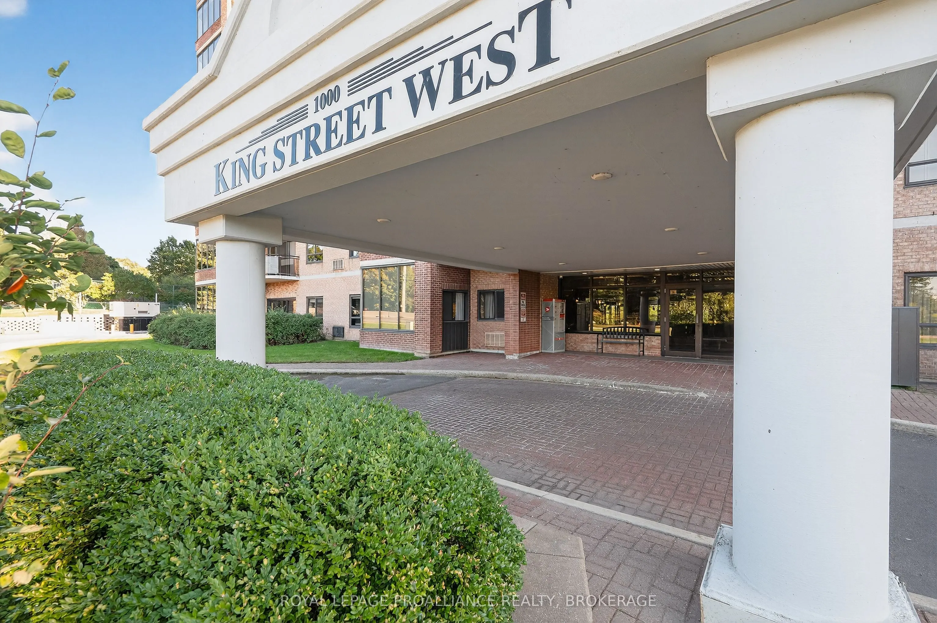 1000 King Street W, #701