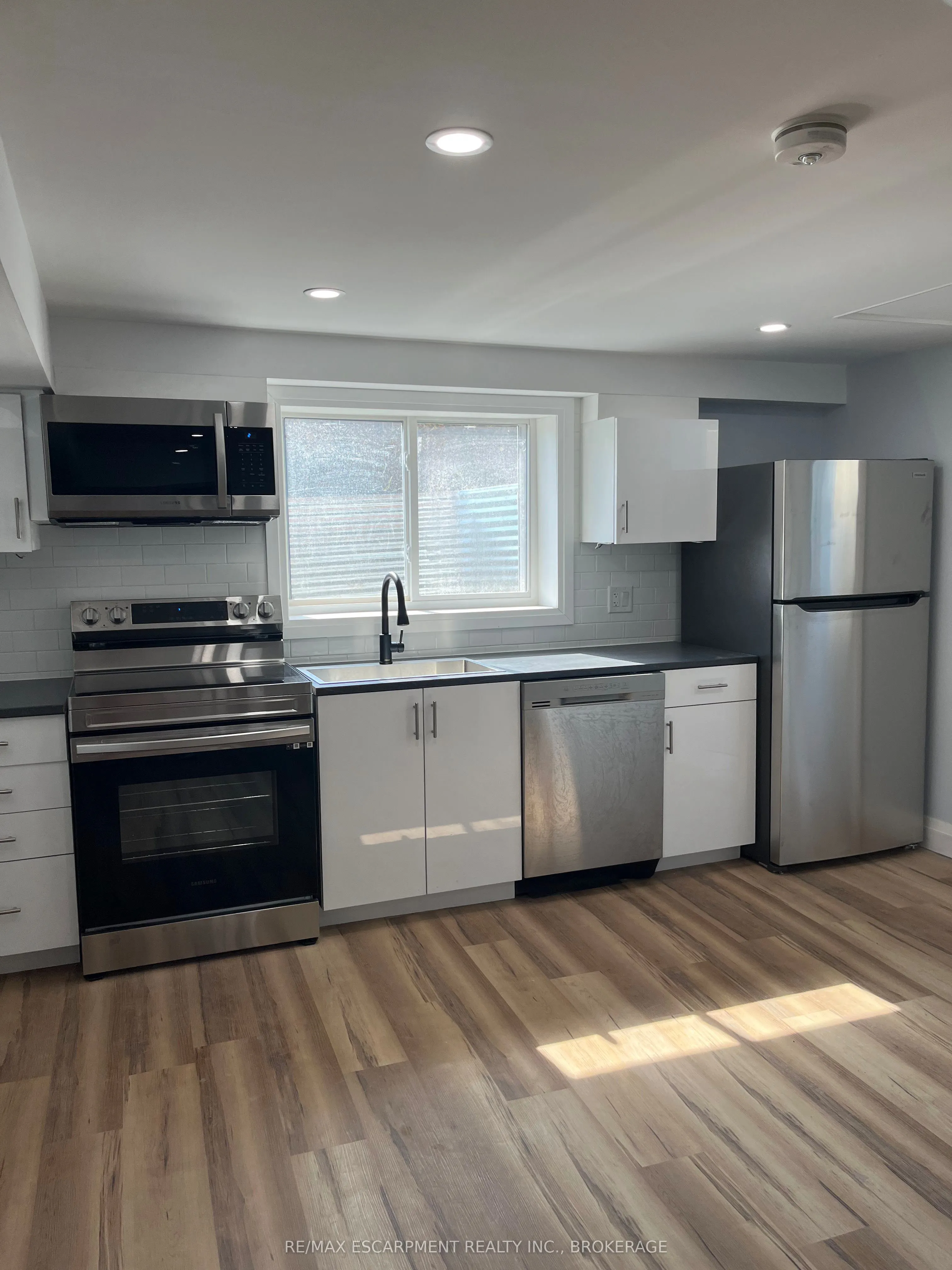 621 Hagar Street, #3